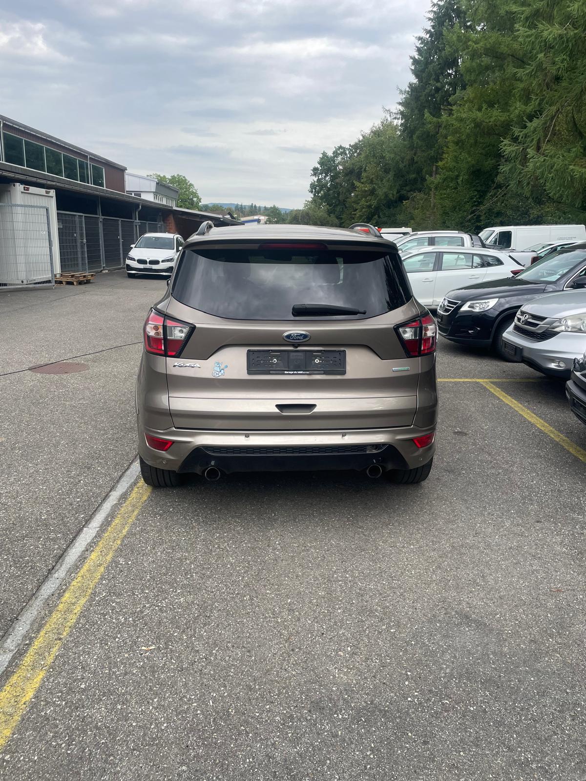 FORD Kuga 2.0 SCTi Vignale 4WD Automatic-image-9