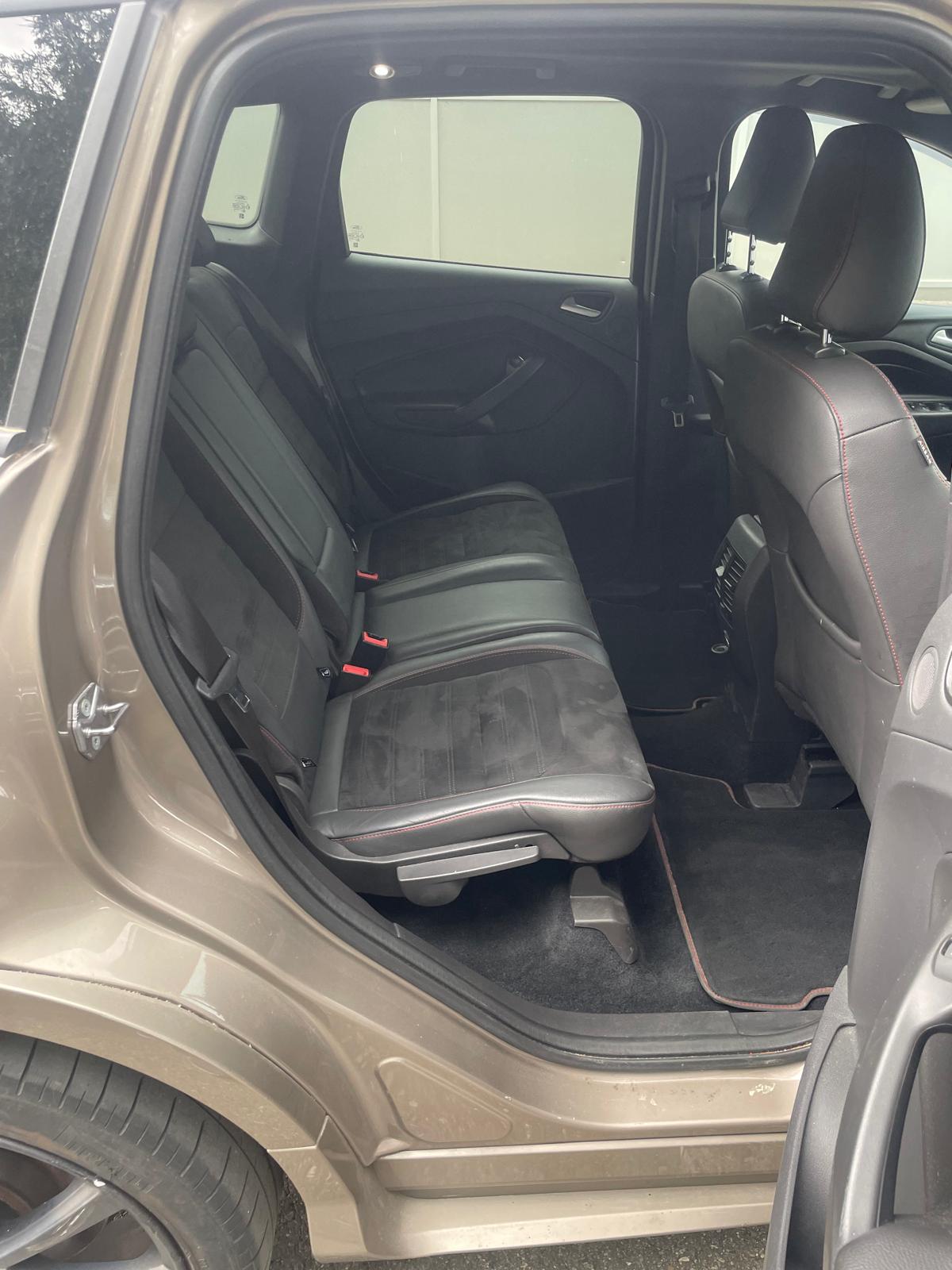 FORD Kuga 2.0 SCTi Vignale 4WD Automatic-image-12