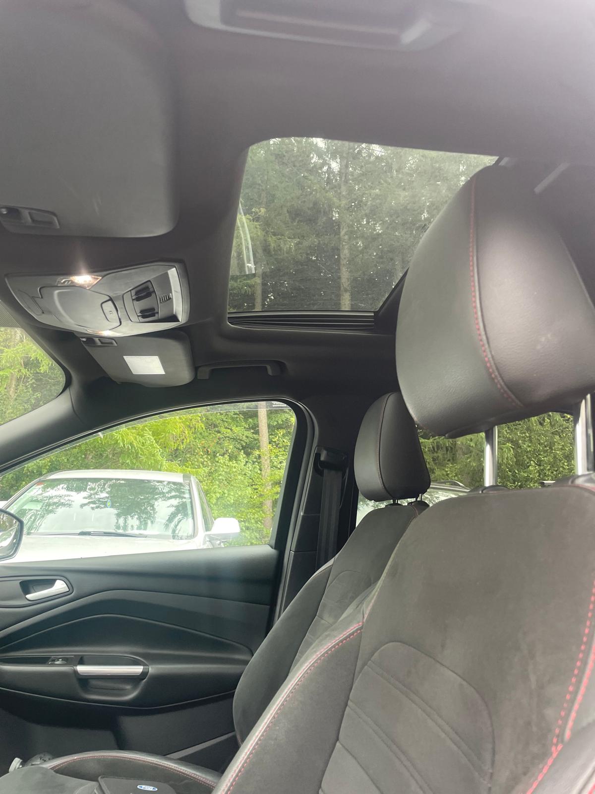 FORD Kuga 2.0 SCTi Vignale 4WD Automatic-image-4