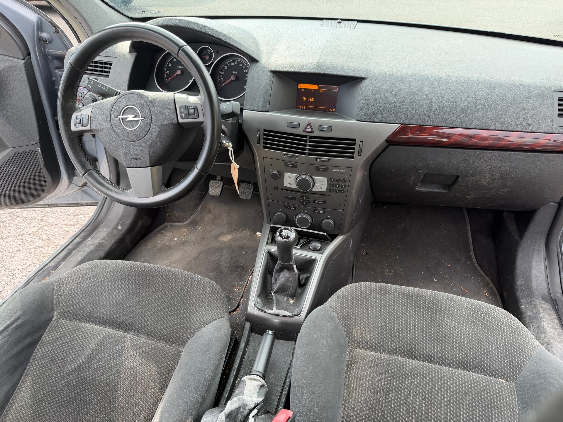 OPEL Astra Caravan 1.8i 16V Elegance-image-10