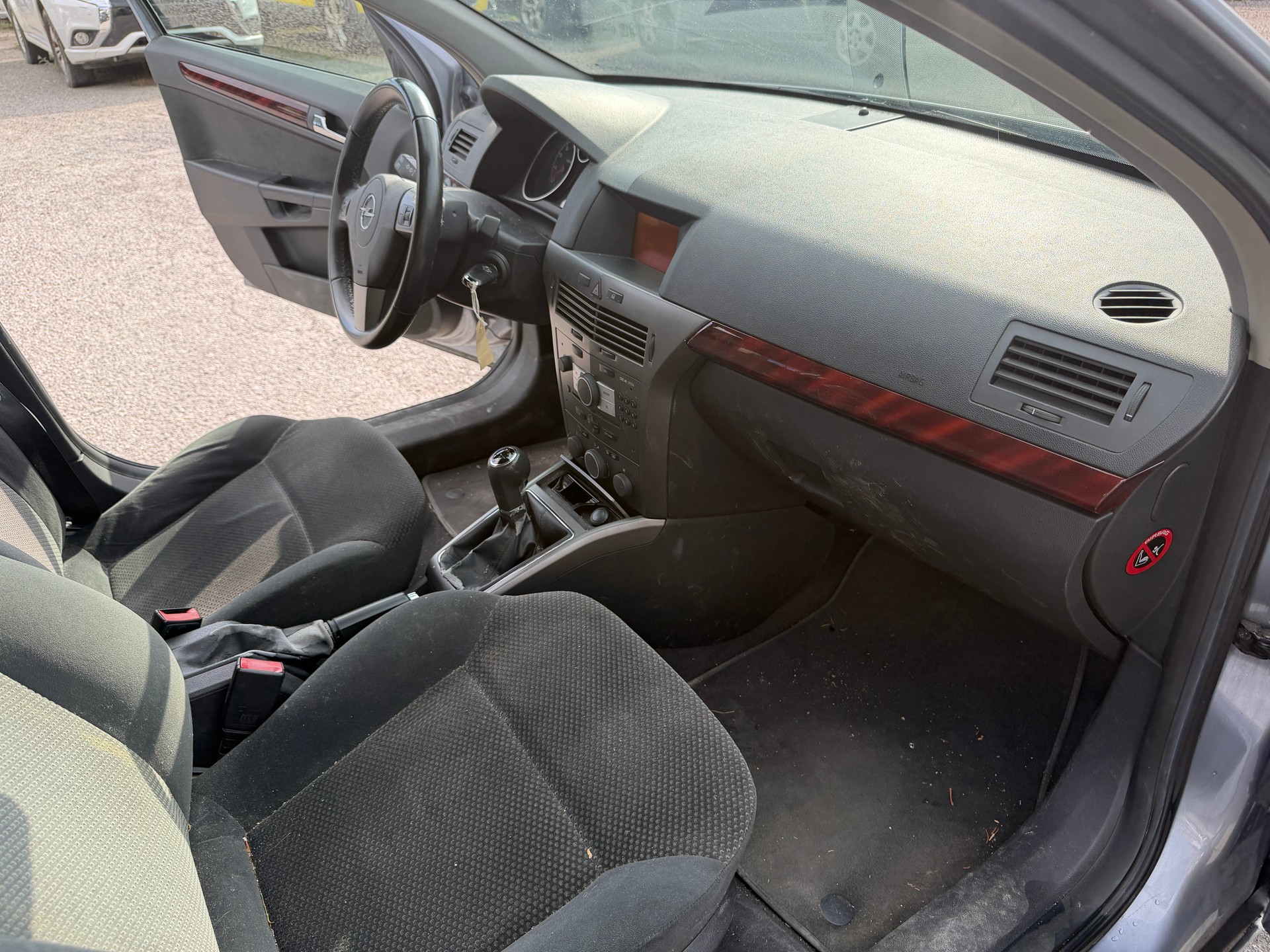 OPEL Astra Caravan 1.8i 16V Elegance-image-9