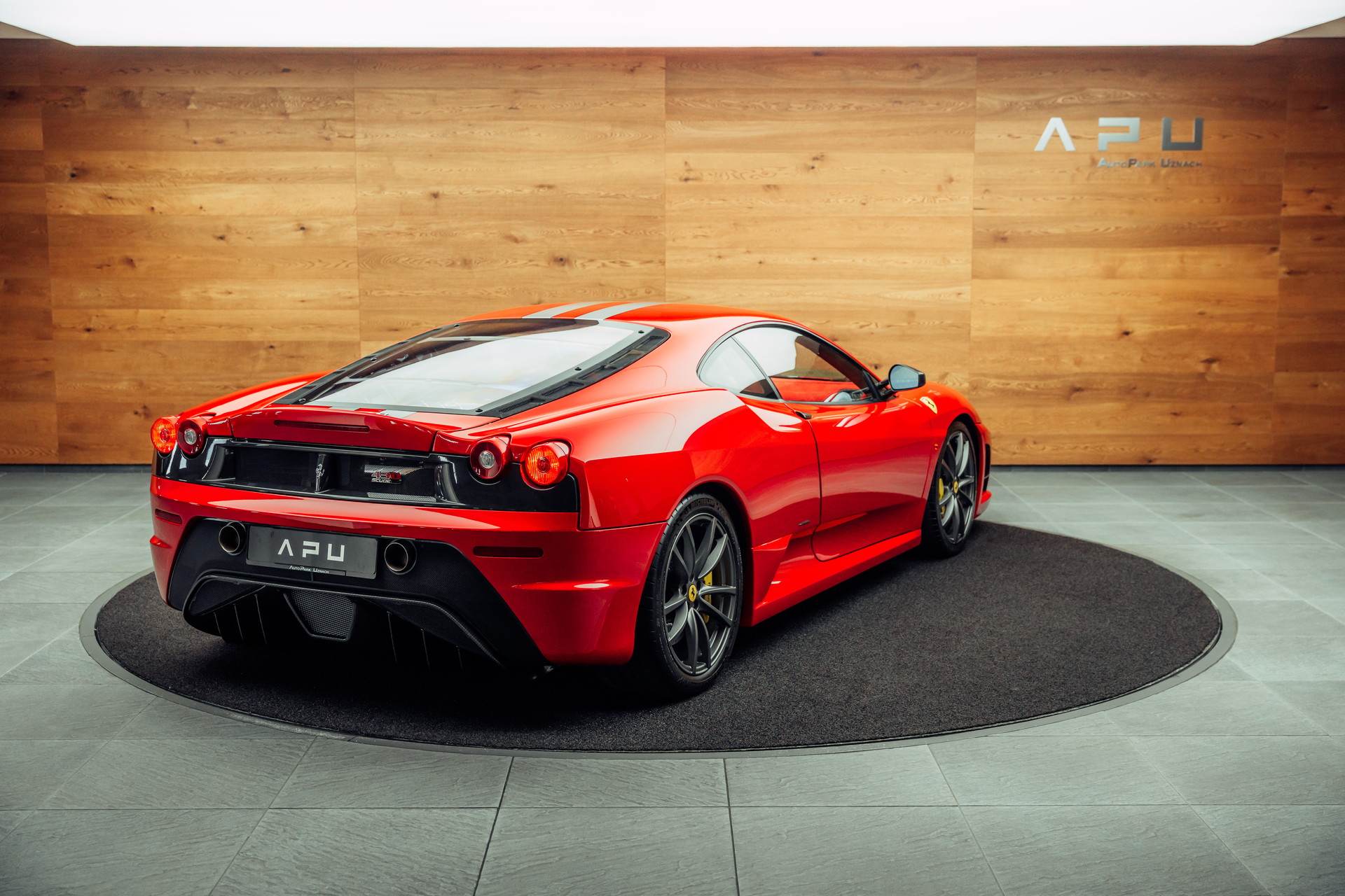 FERRARI F430 Scuderia-image-1