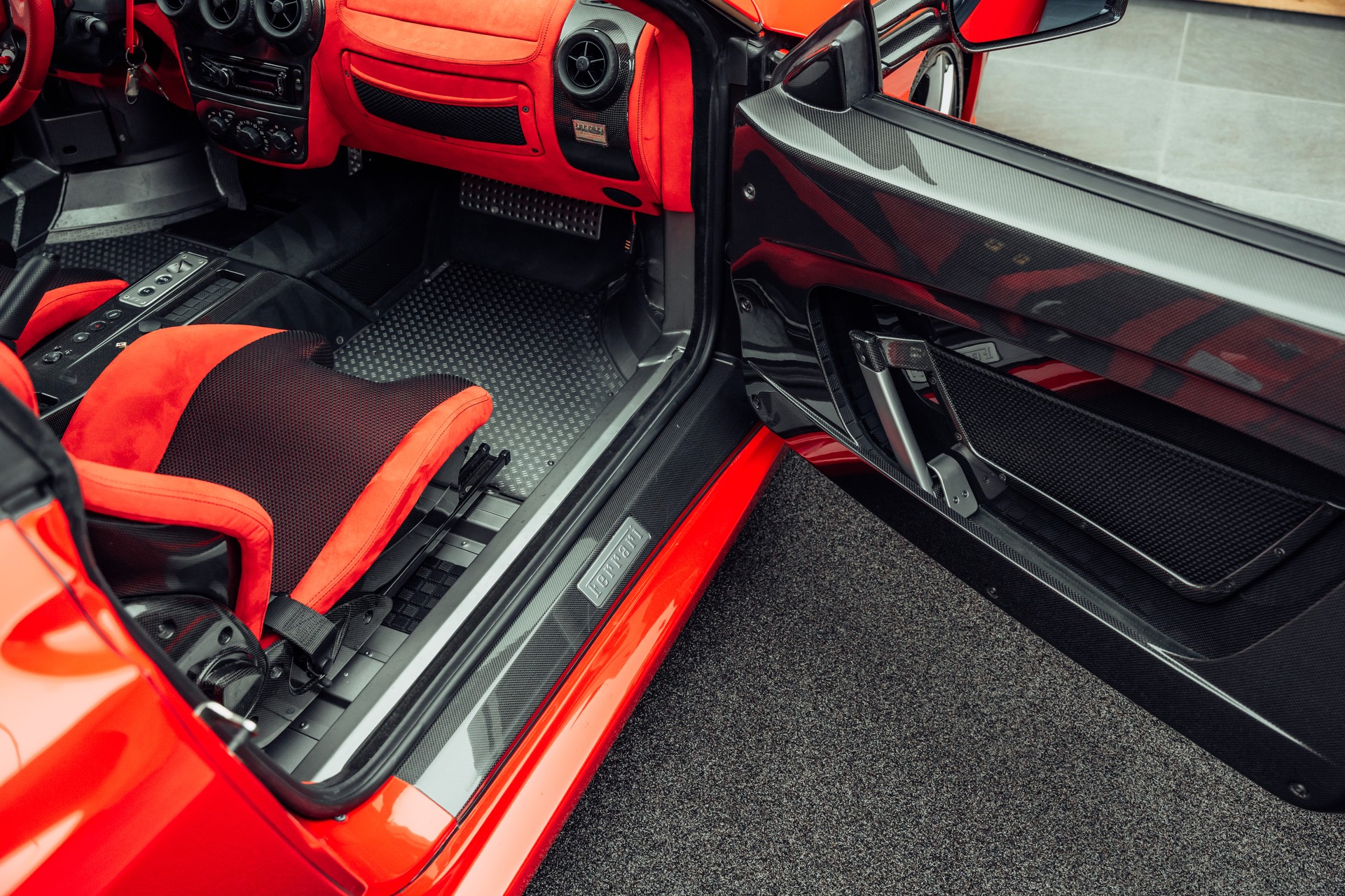 FERRARI F430 Scuderia-image-16