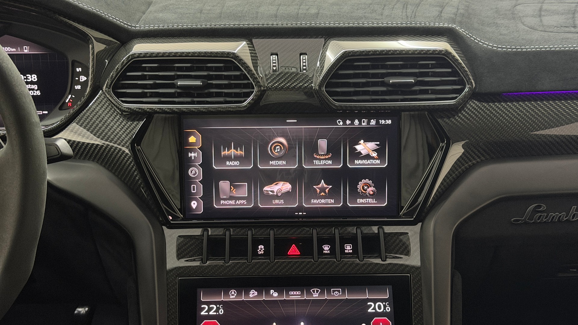 LAMBORGHINI Urus Performante-image-9