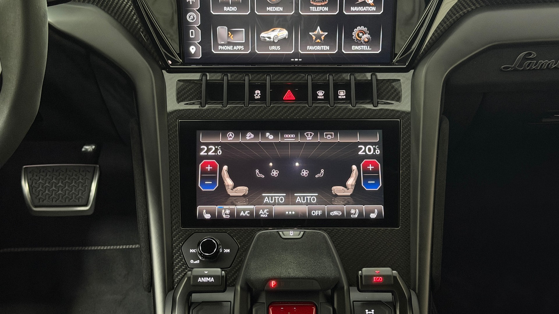 LAMBORGHINI Urus Performante-image-11