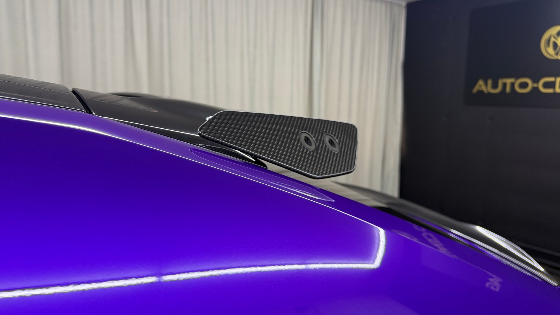 LAMBORGHINI Urus Performante-image-19
