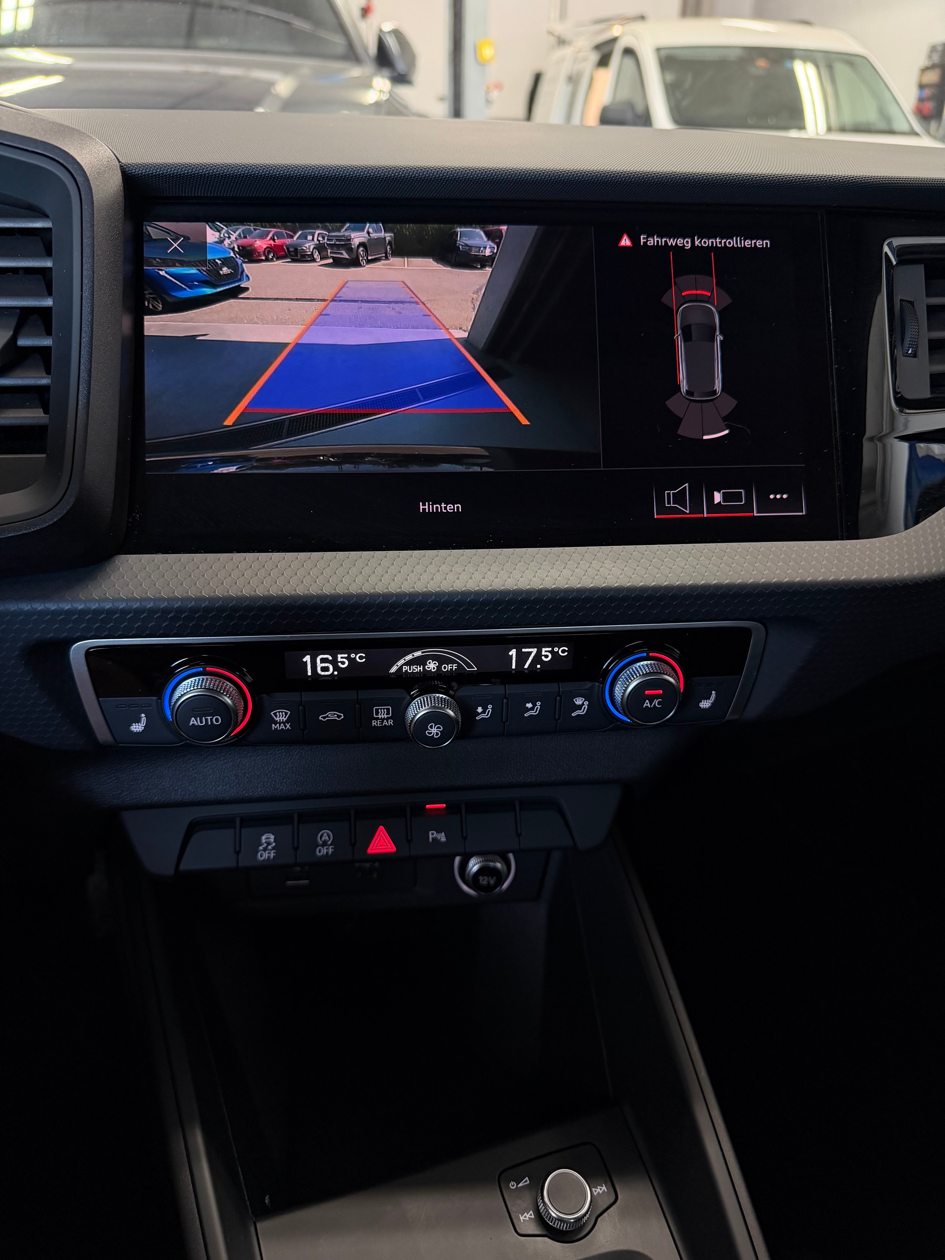 AUDI A1 Sportback 30 TFSI advanced S-tronic-image-10
