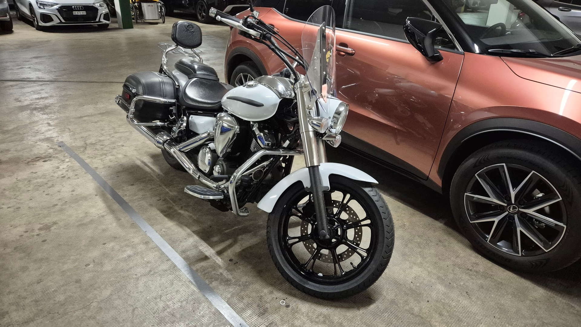 YAMAHA XVS 950-image-1