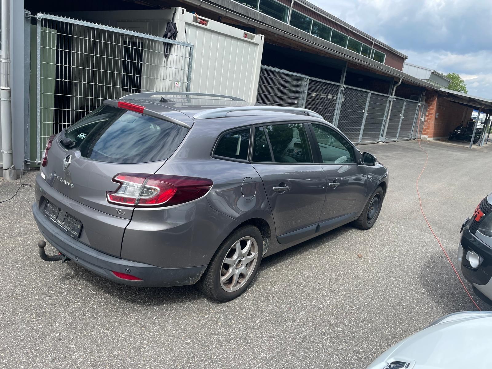 RENAULT Mégane Grandtour 1.4 16V Turbo Dynamique-image-4