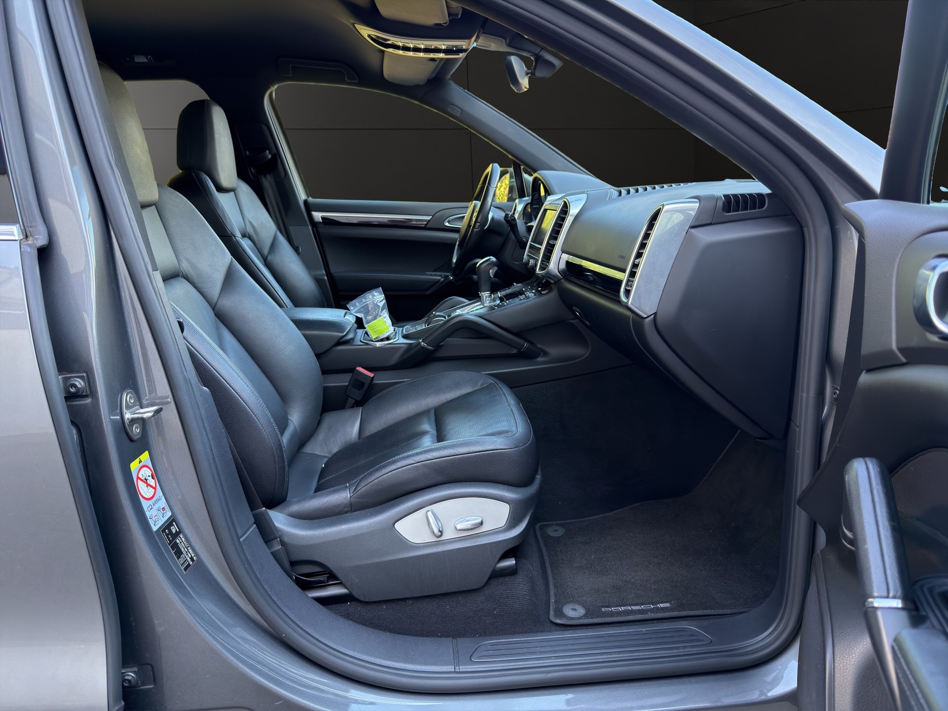 PORSCHE Cayenne Diesel-image-14