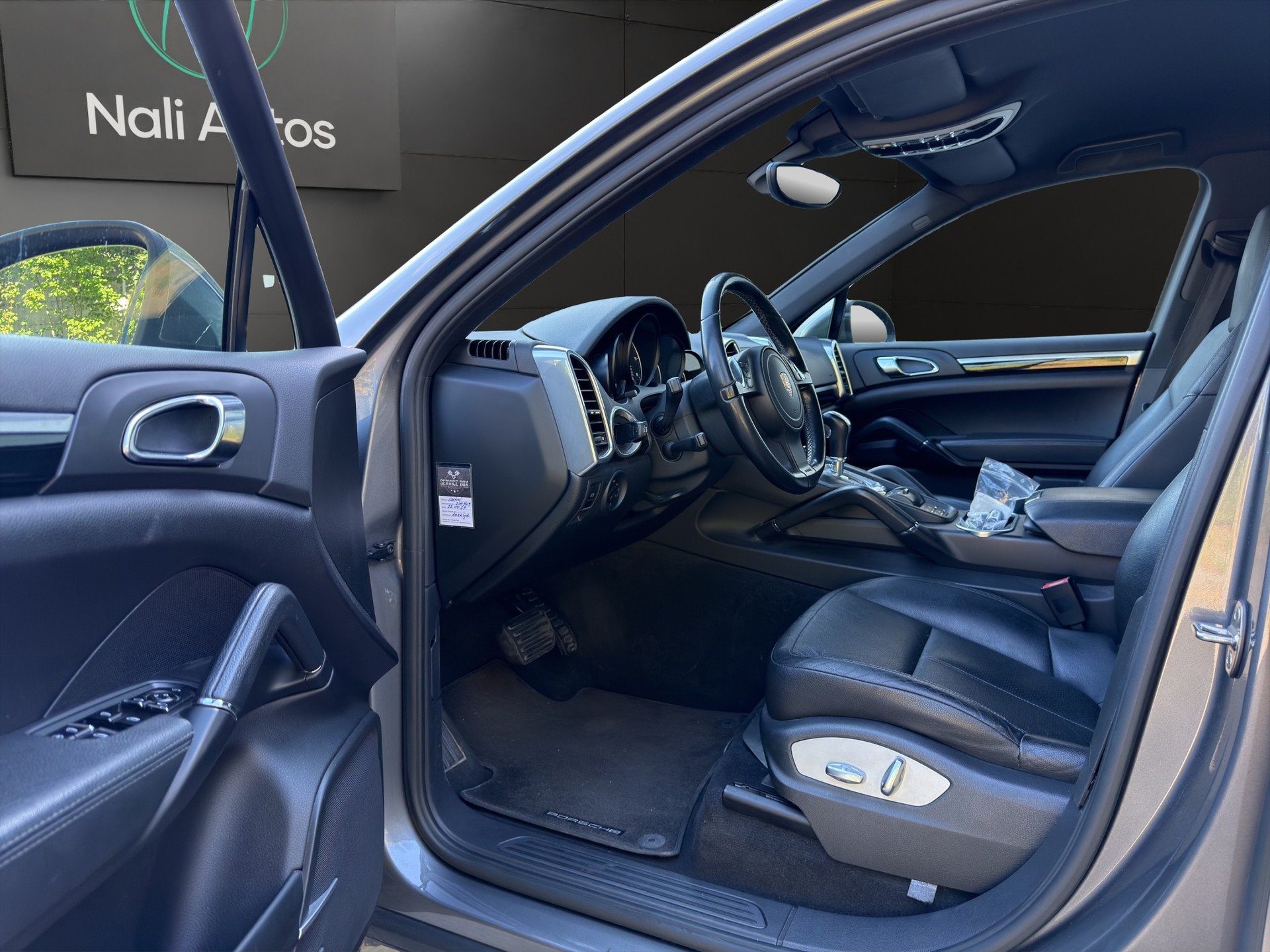 PORSCHE Cayenne Diesel-image-10