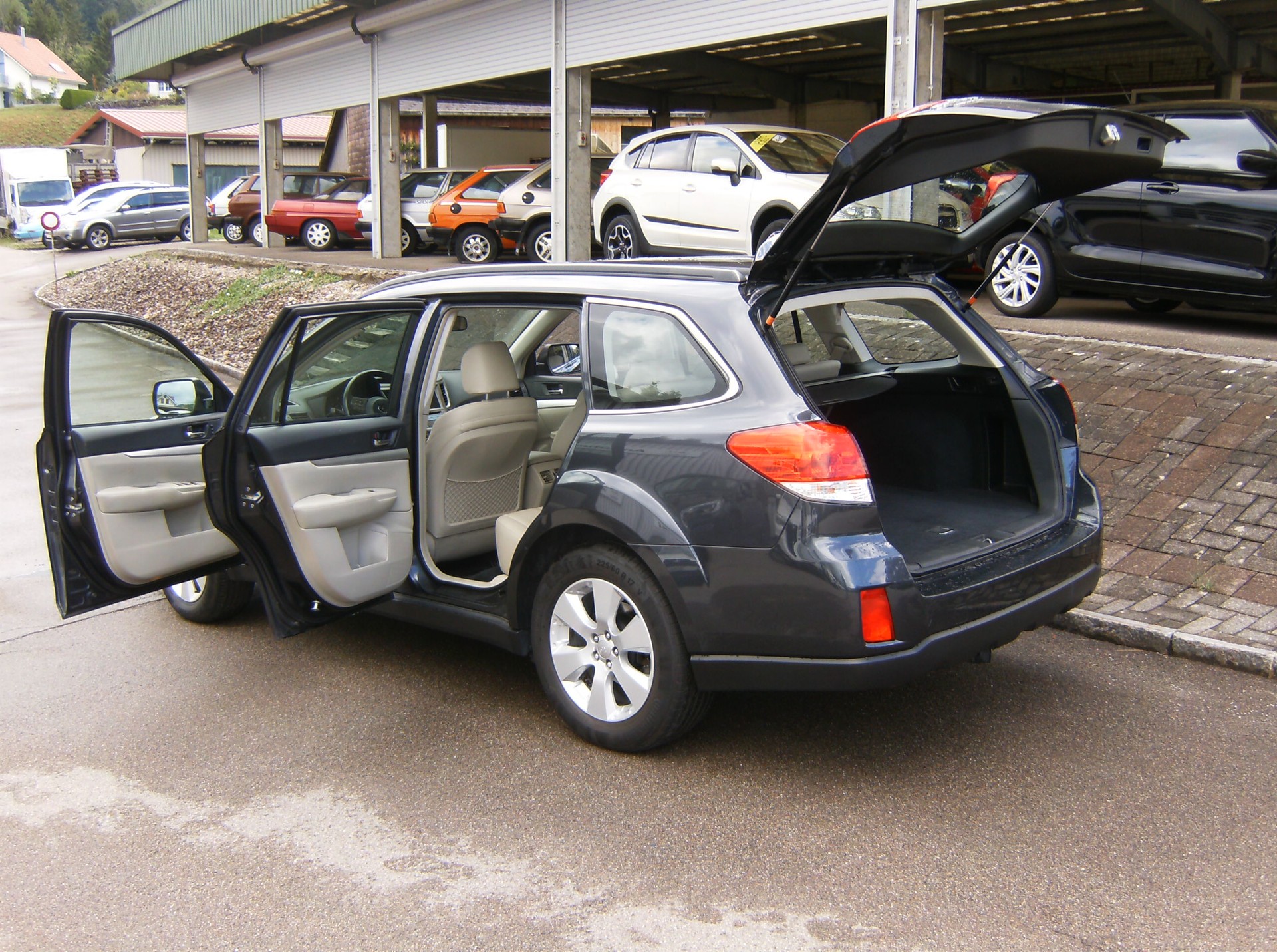 SUBARU Outback 2.5i Limited AWD Lineartronic-image-4