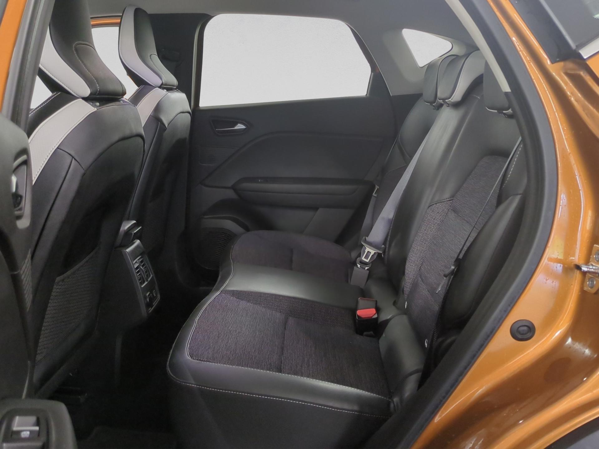 RENAULT Captur 1.6 E-Tech 160 Intens DHT-image-14
