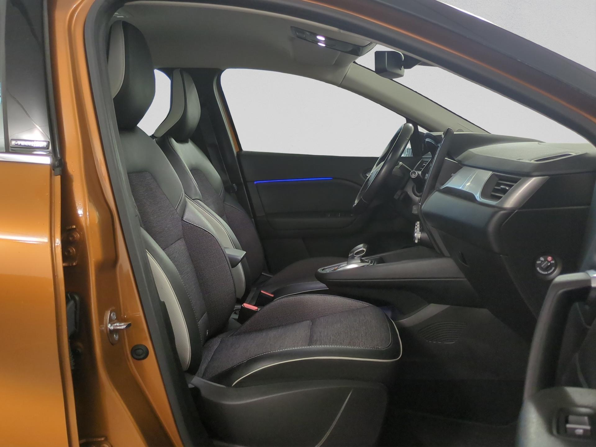 RENAULT Captur 1.6 E-Tech 160 Intens DHT-image-16
