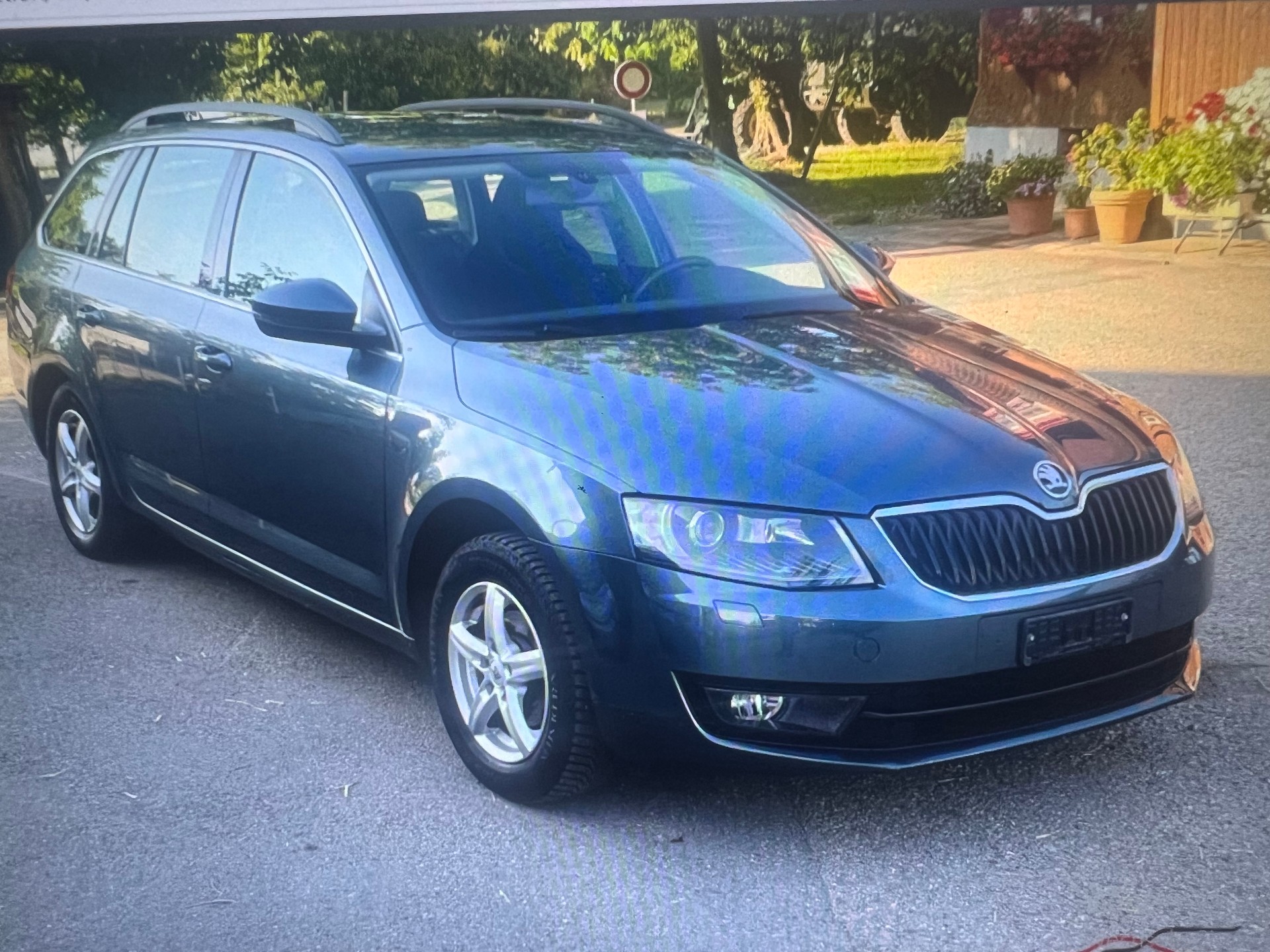 SKODA Octavia Combi 1.6 TDI GreenLine-image-0