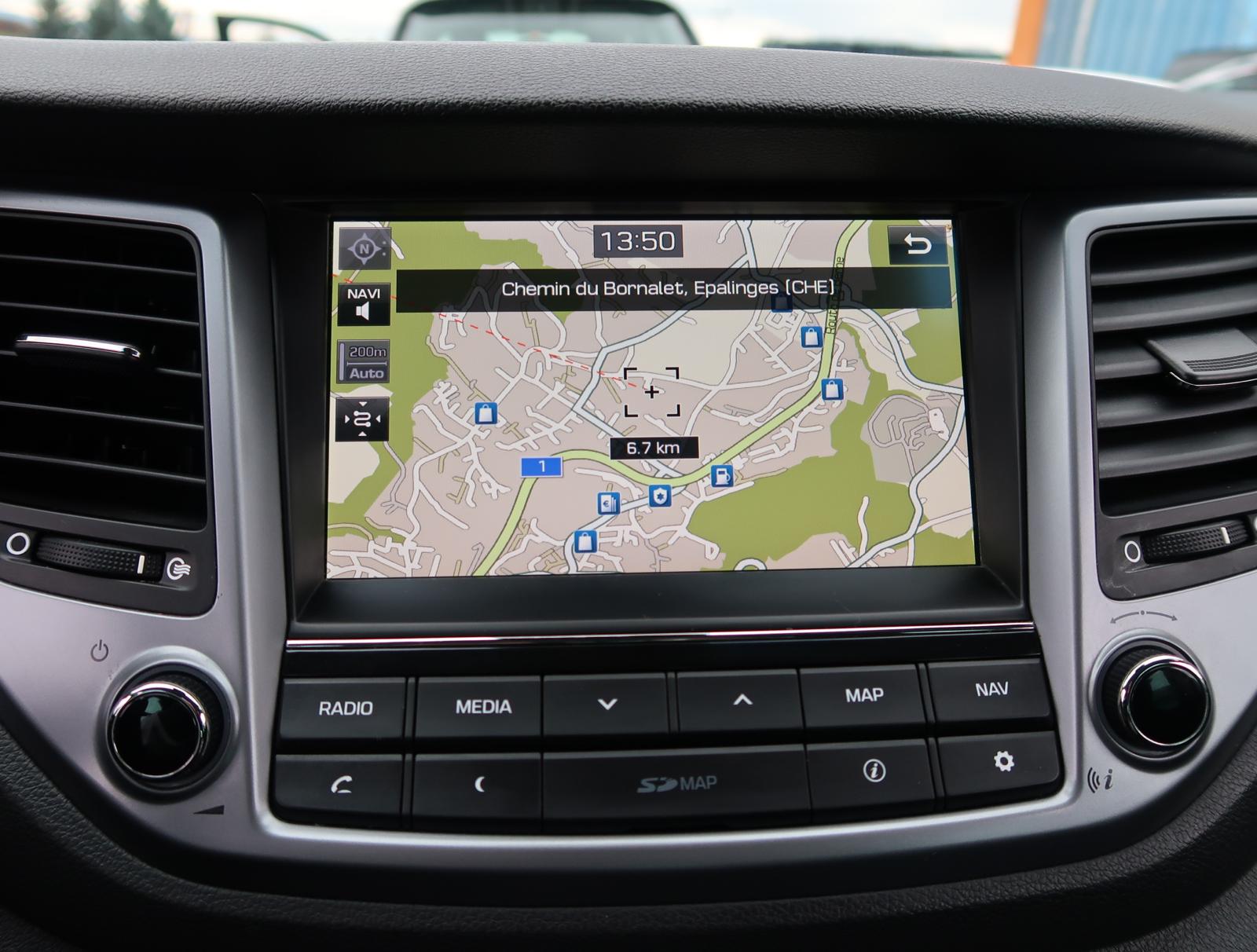 HYUNDAI Tucson 2.0 CRDI Vertex4WD / Appeler le +41/79.675.61.43-image-9