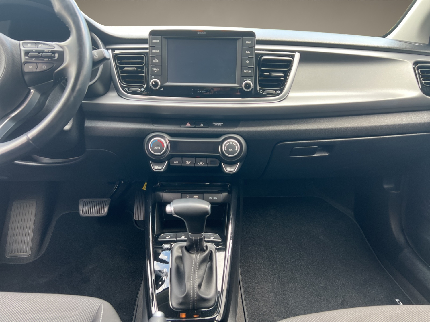 KIA Rio 1.4 CVVT Swiss City Line-image-12