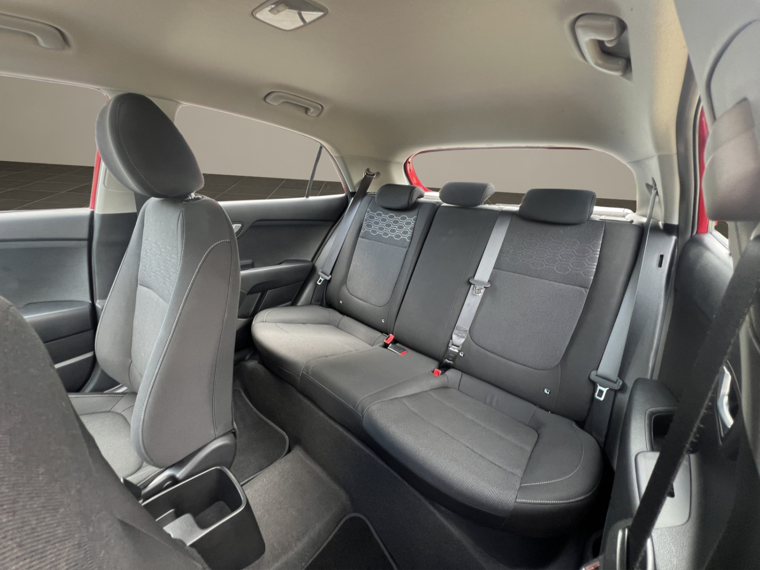KIA Rio 1.4 CVVT Swiss City Line-image-21