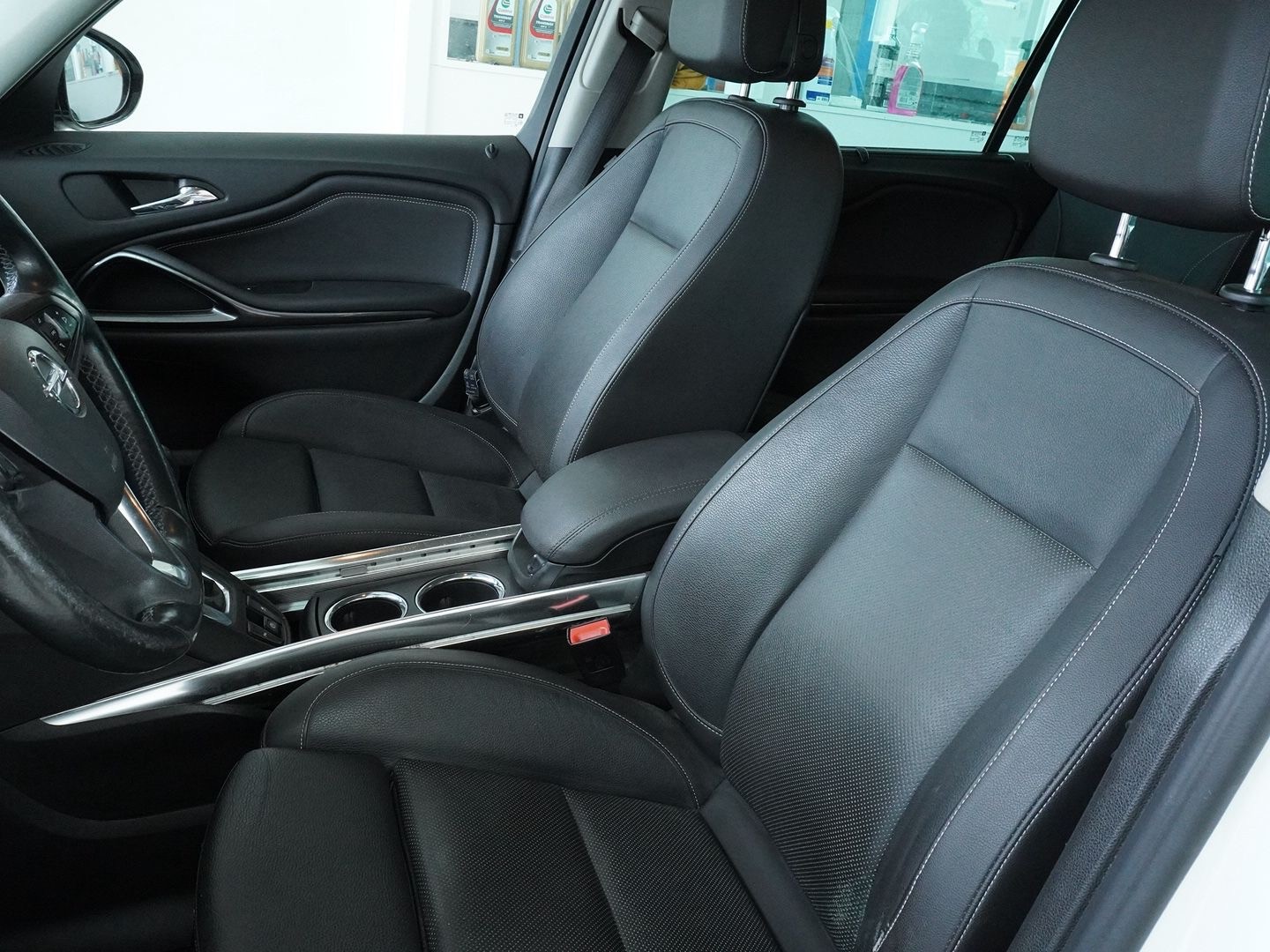 OPEL Zafira 2.0 CDTi Excellence Automatic-image-3