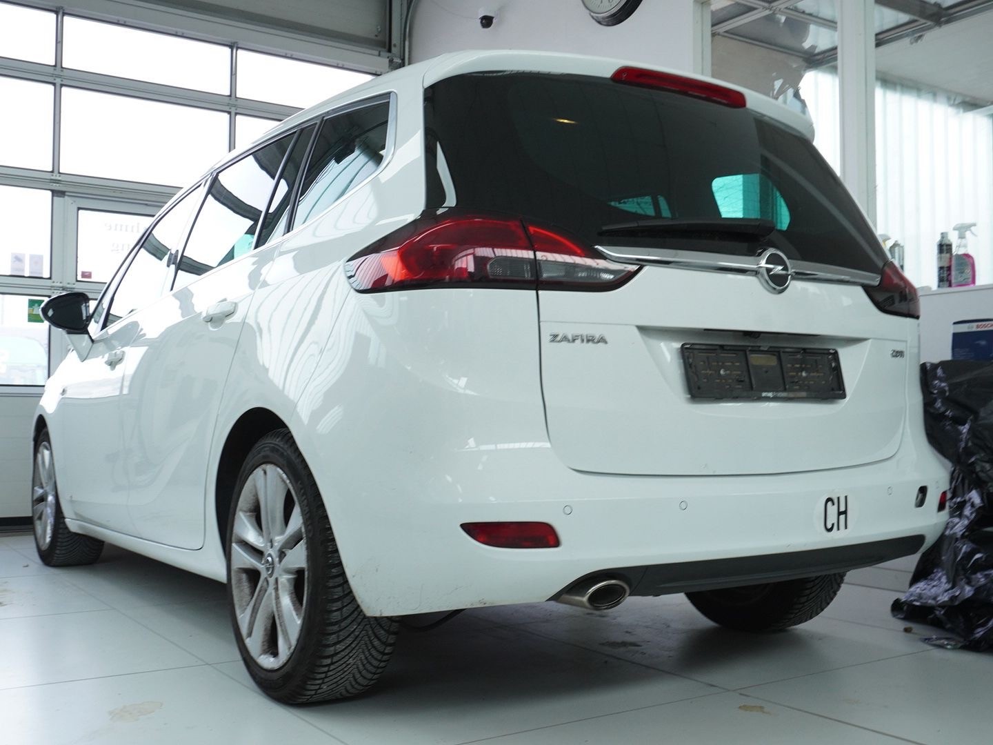 OPEL Zafira 2.0 CDTi Excellence Automatic-image-1