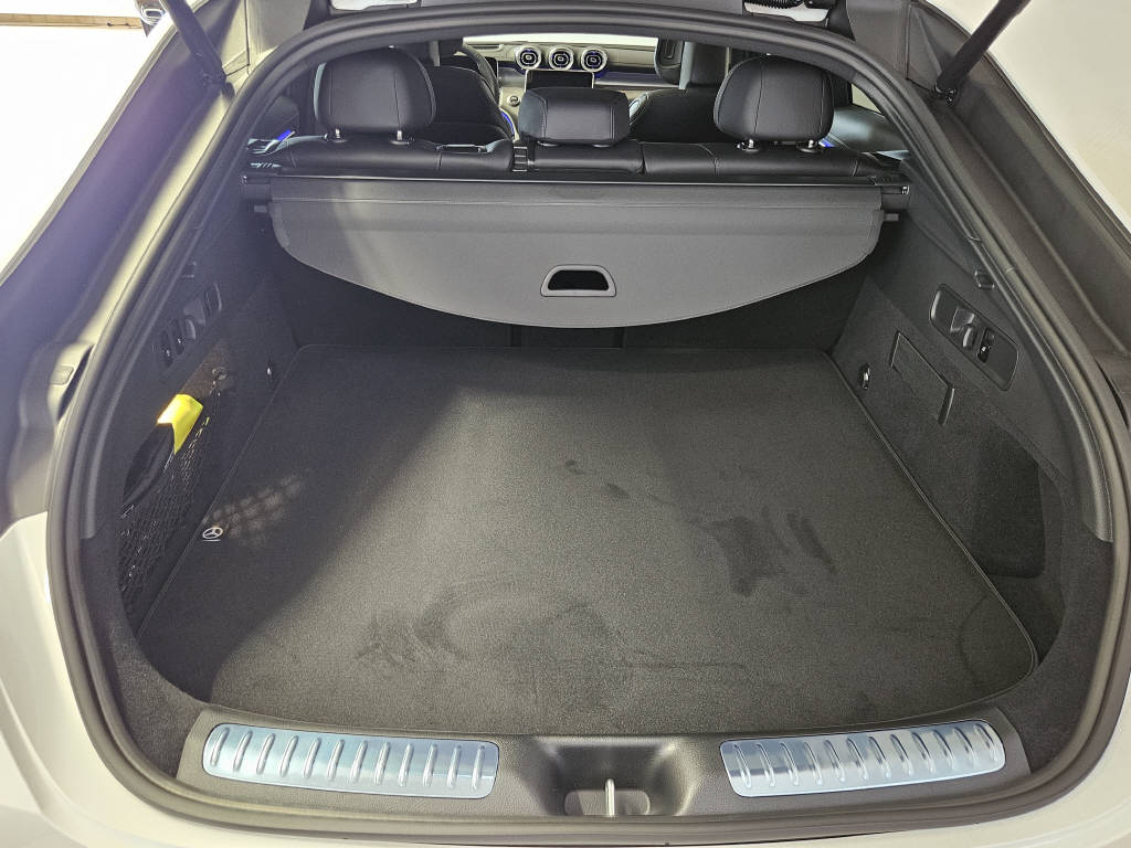 MERCEDES-BENZ GLC 300 4Matic AMG Line Coupé-image-3