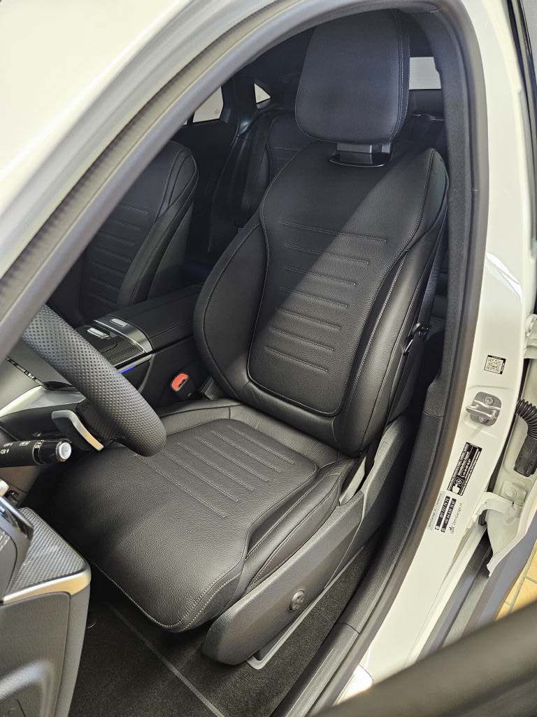 MERCEDES-BENZ GLC 300 4Matic AMG Line Coupé-image-5