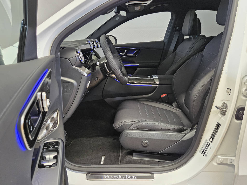 MERCEDES-BENZ GLC 300 4Matic AMG Line Coupé-image-6