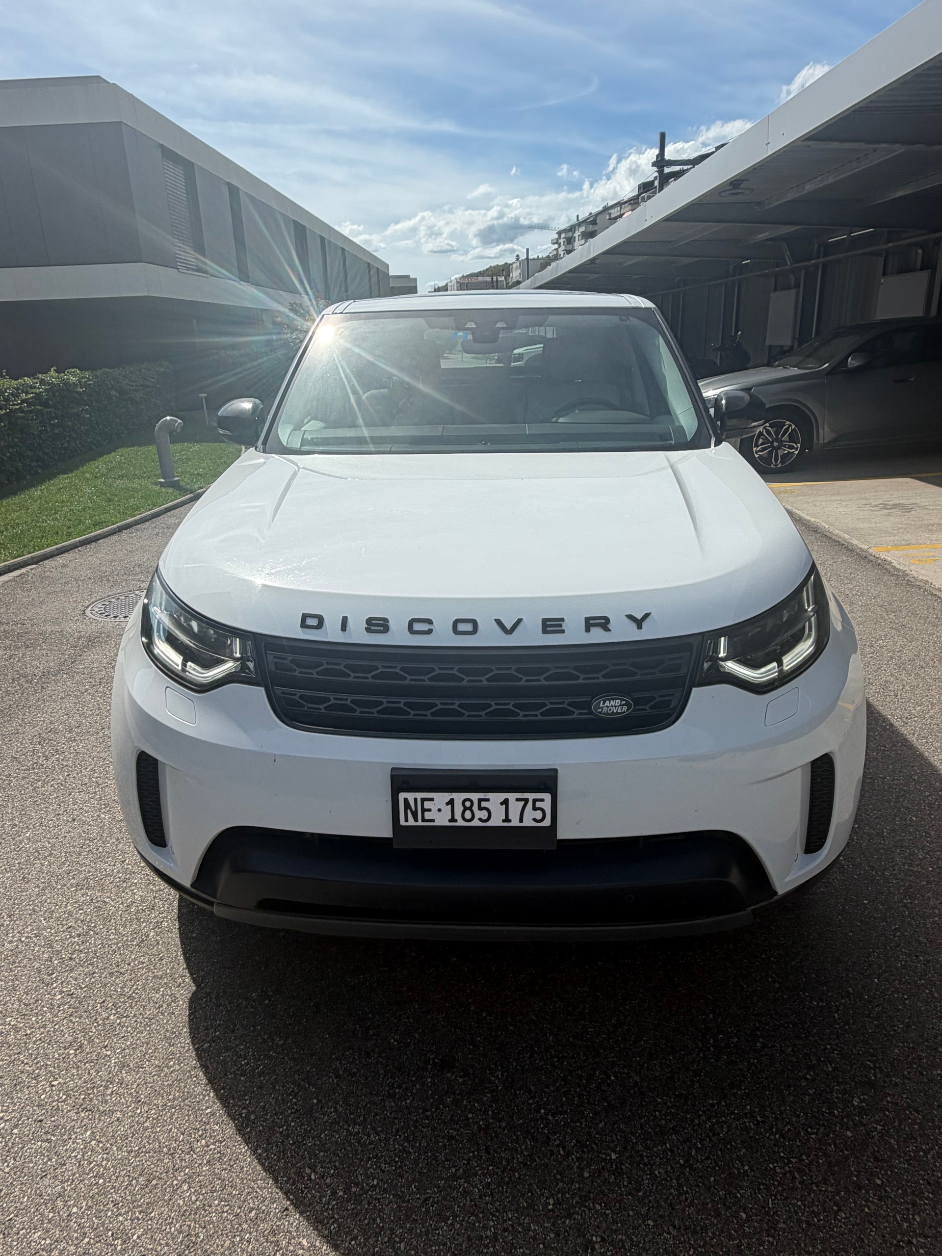 LAND ROVER DISCOVERY-image-0