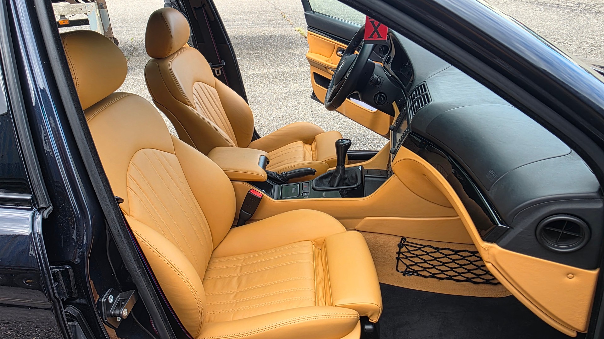 BMW M5-image-7