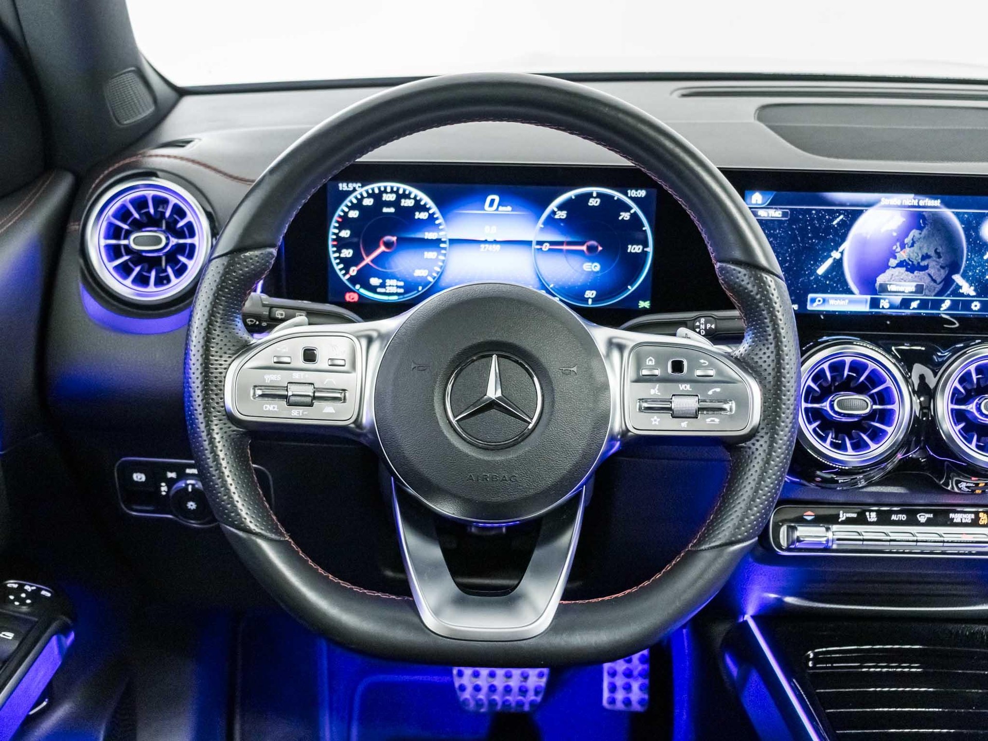 MERCEDES-BENZ EQB 300 4MATIC-image-10