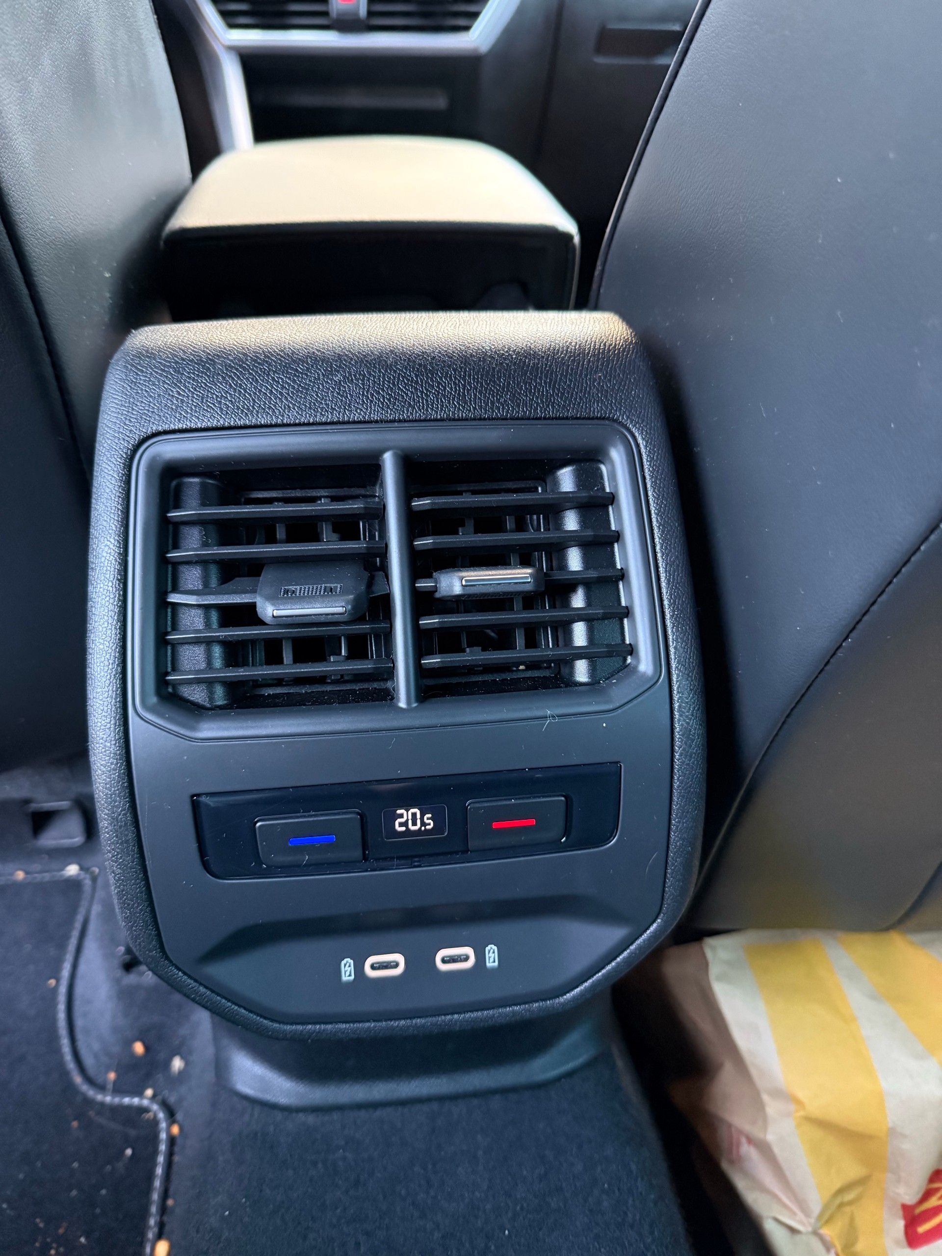 SEAT 1.5 eTSI 150 Hola FR DSG-image-5