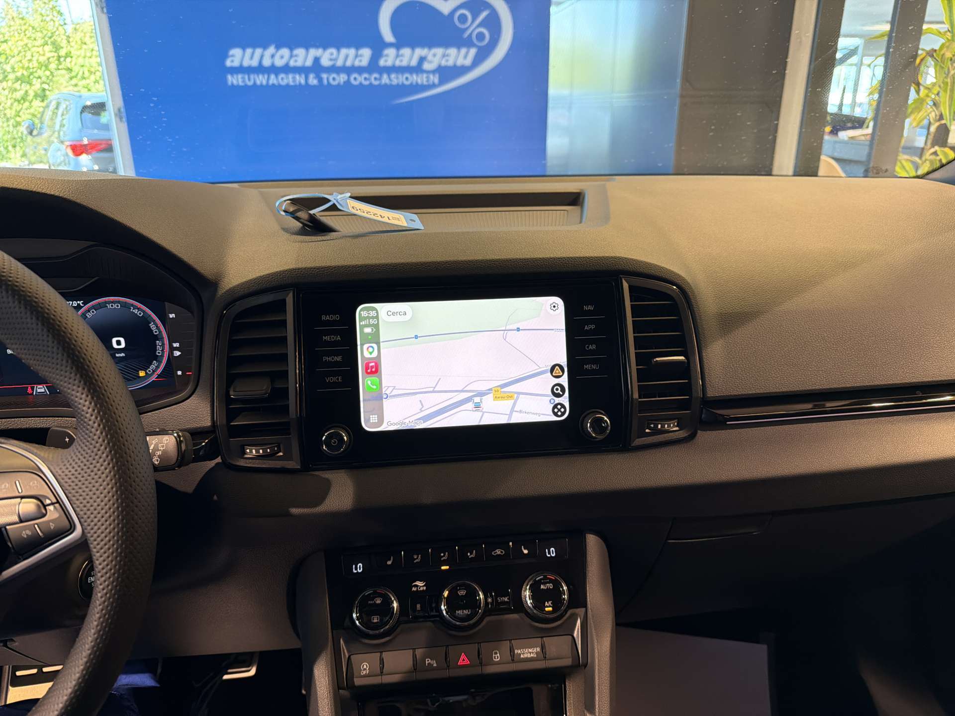SKODA Karoq 2.0 TSi SportLine 4x4 DSG-Automat-image-1