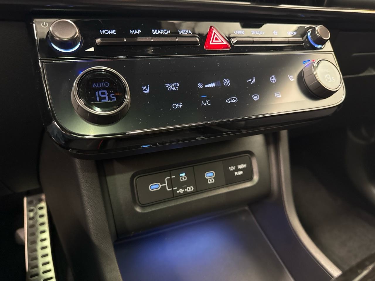 HYUNDAI Tucson 1.6 TGDI PHEV N-Line Black 4WD 288PS-image-9