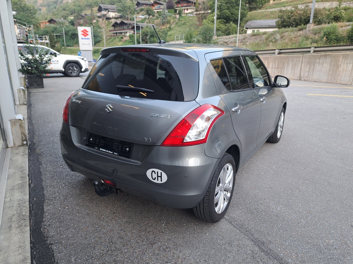SUZUKI Swift 1.2i 16V PizSulai Top 4x4-image-3
