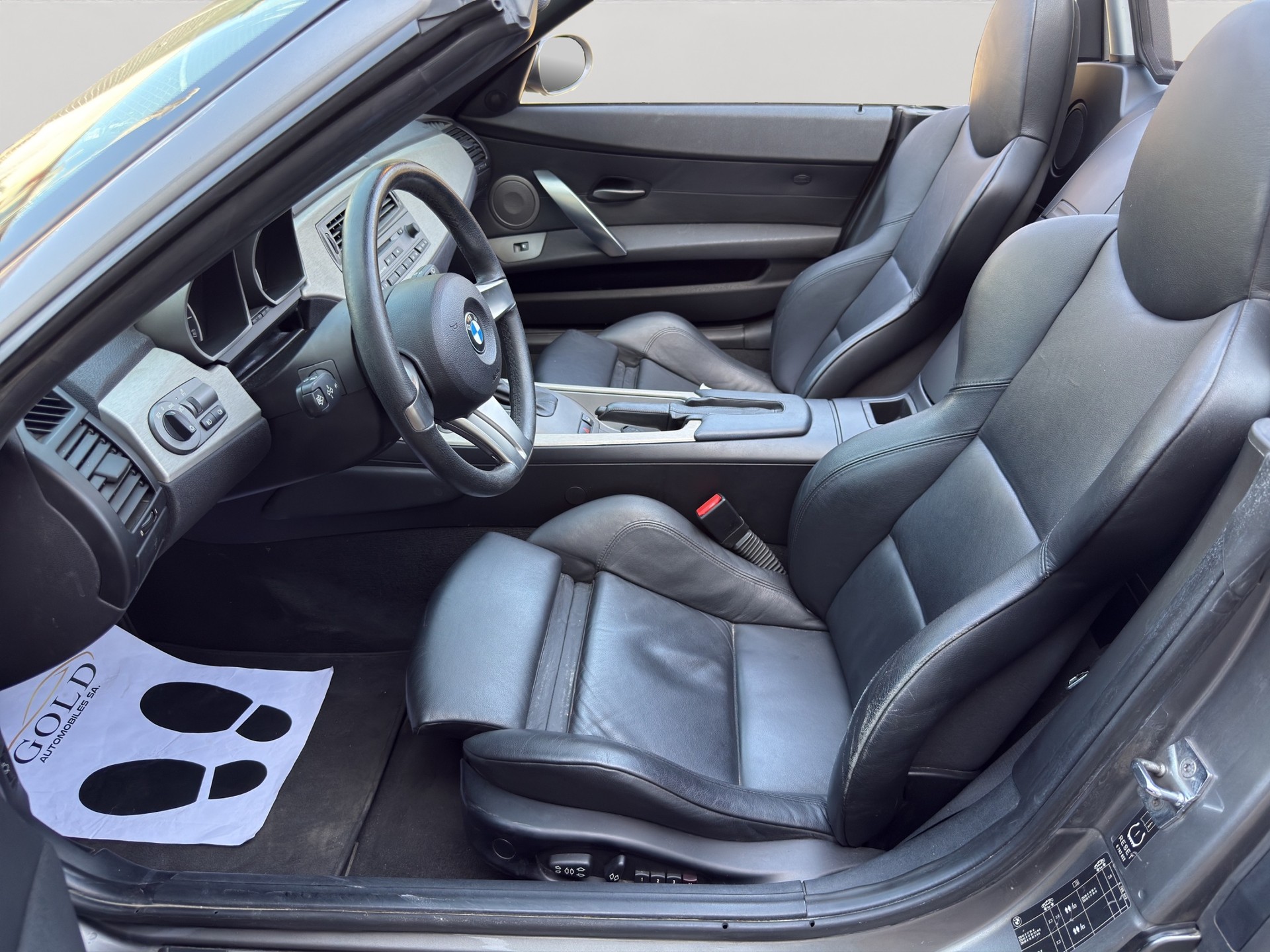 BMW Z4 3.0i Roadster-image-3