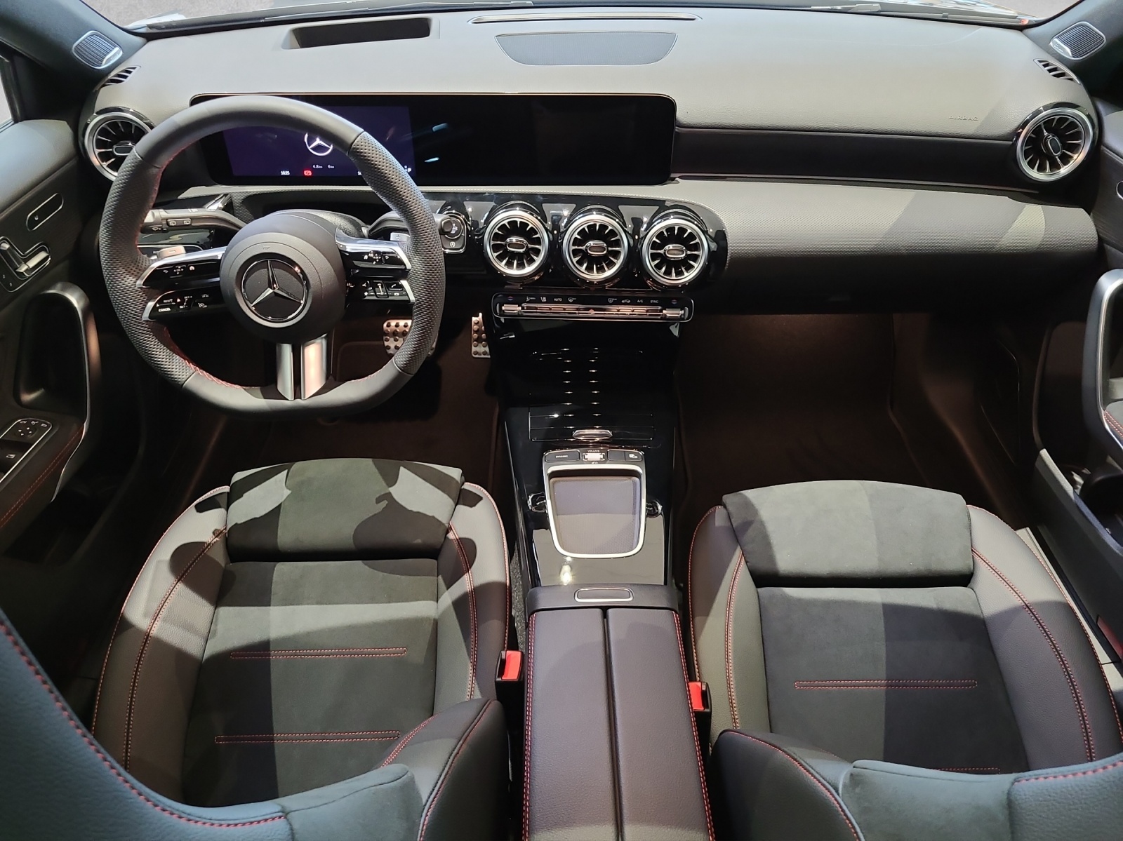 MERCEDES-BENZ A 250 AMG 4M W177-image-3