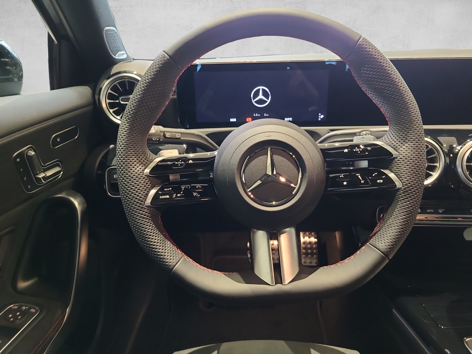 MERCEDES-BENZ A 250 AMG 4M W177-image-4
