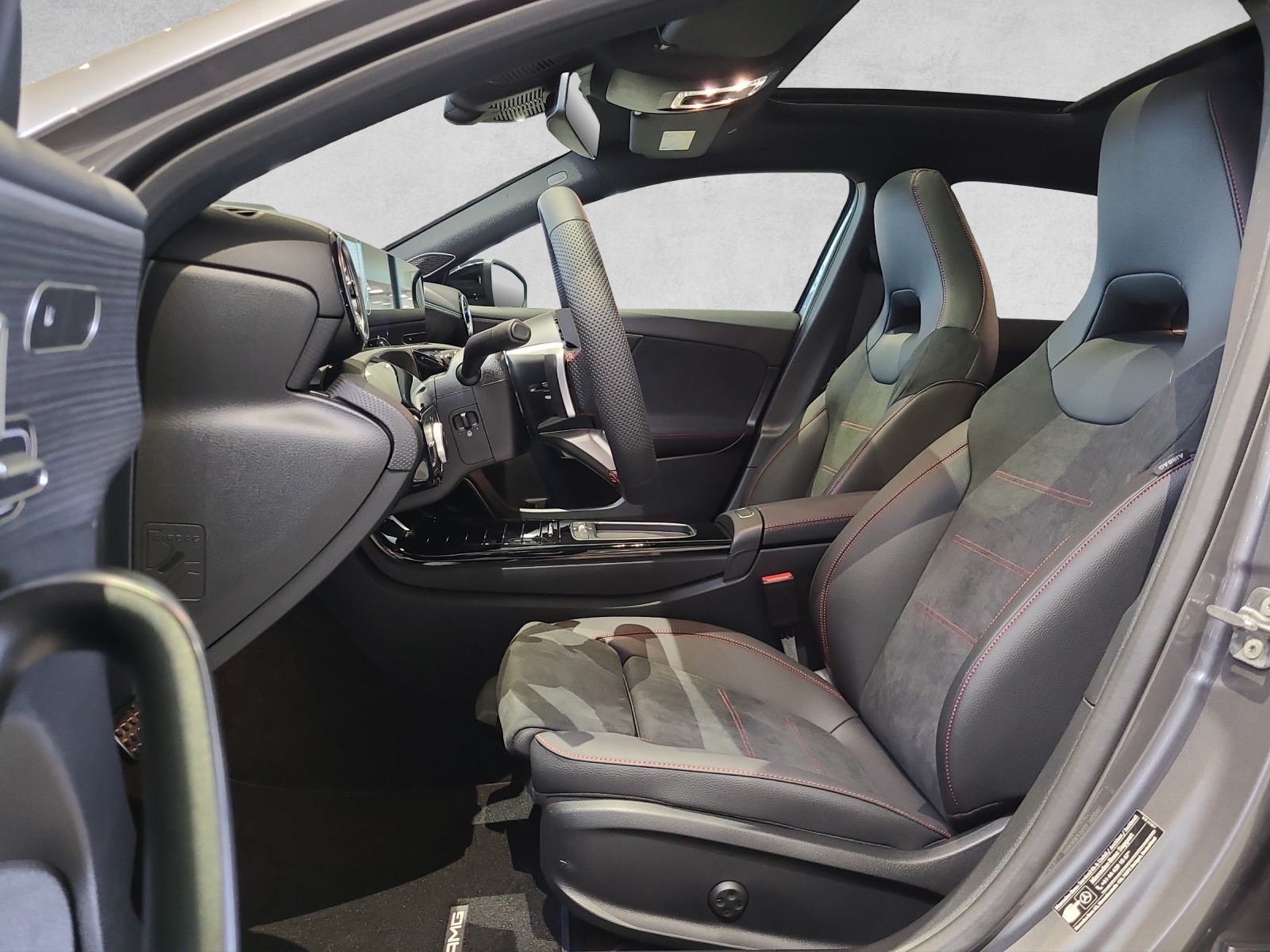 MERCEDES-BENZ A 250 AMG 4M W177-image-14