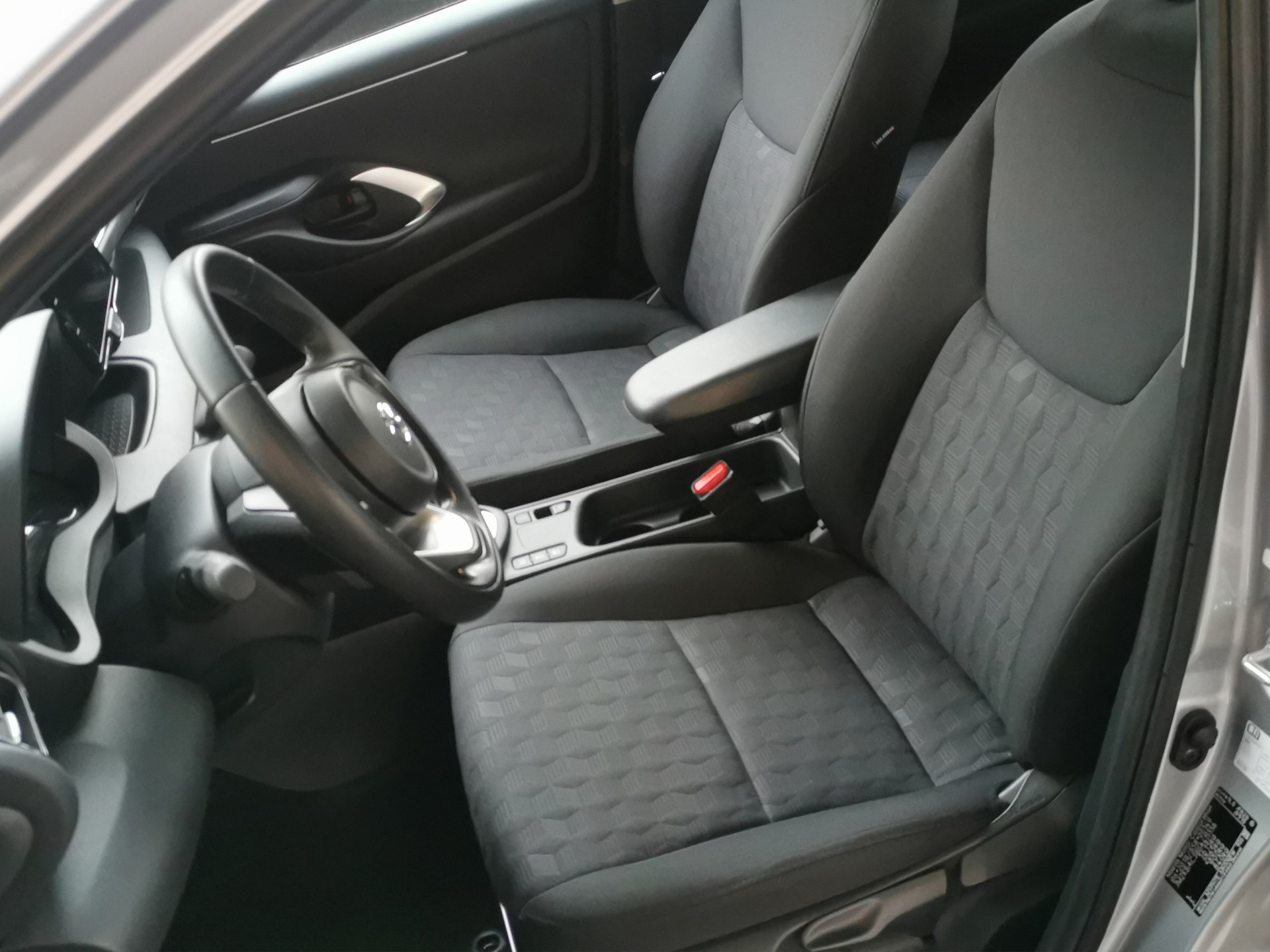 MAZDA 2 Hybrid Centre-line-image-10