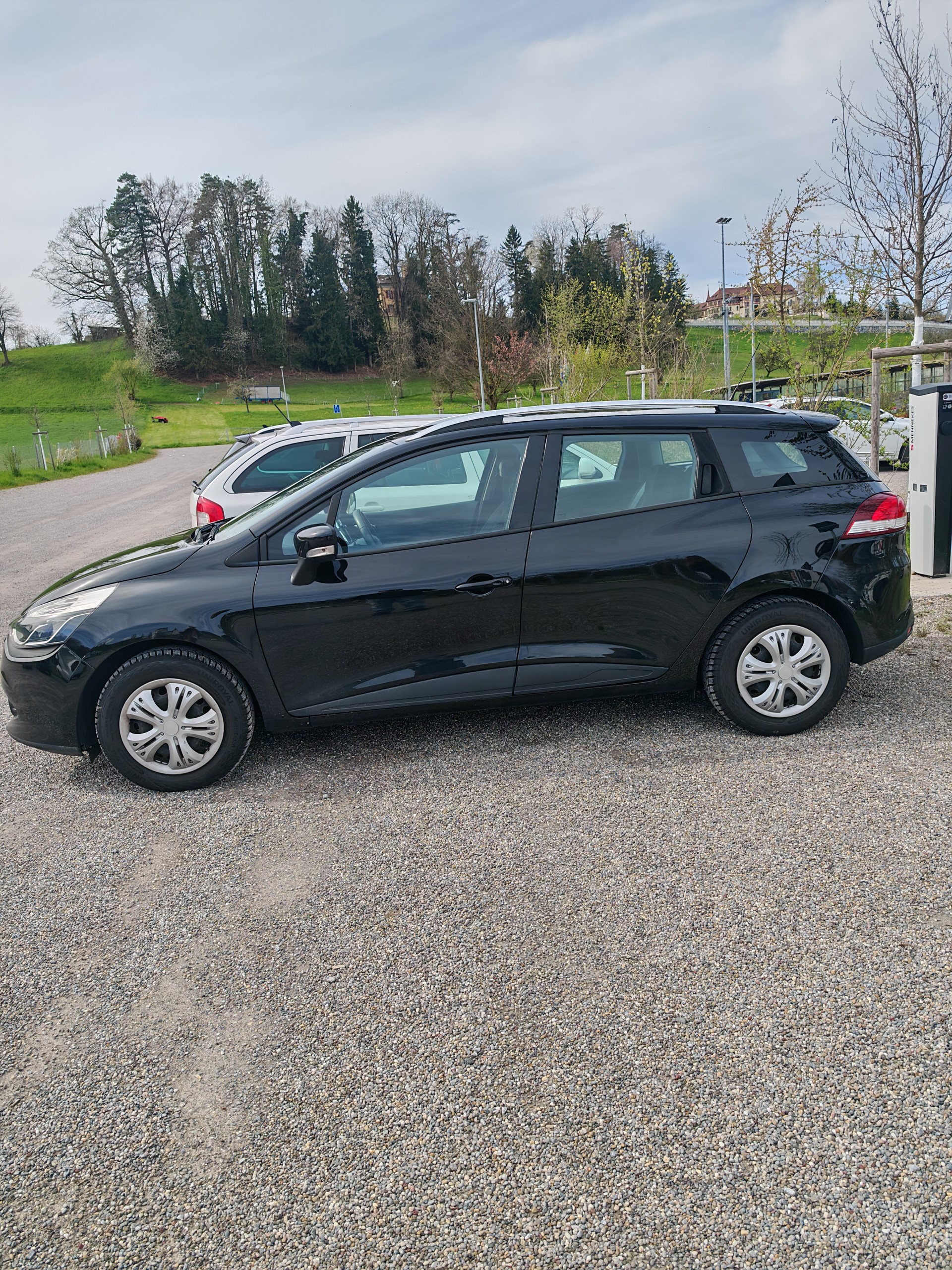 RENAULT 0.9 TCe Swiss Edition S/S-image-1