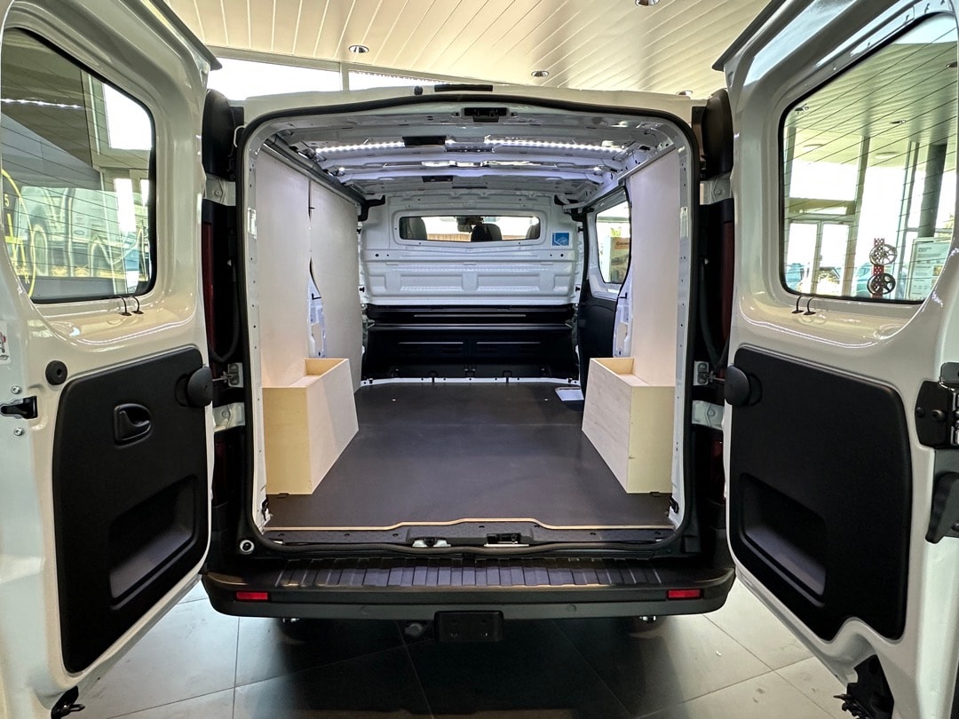 RENAULT Trafic 2.0 Blue dCi 130 Advance L1H1 EN-image-5