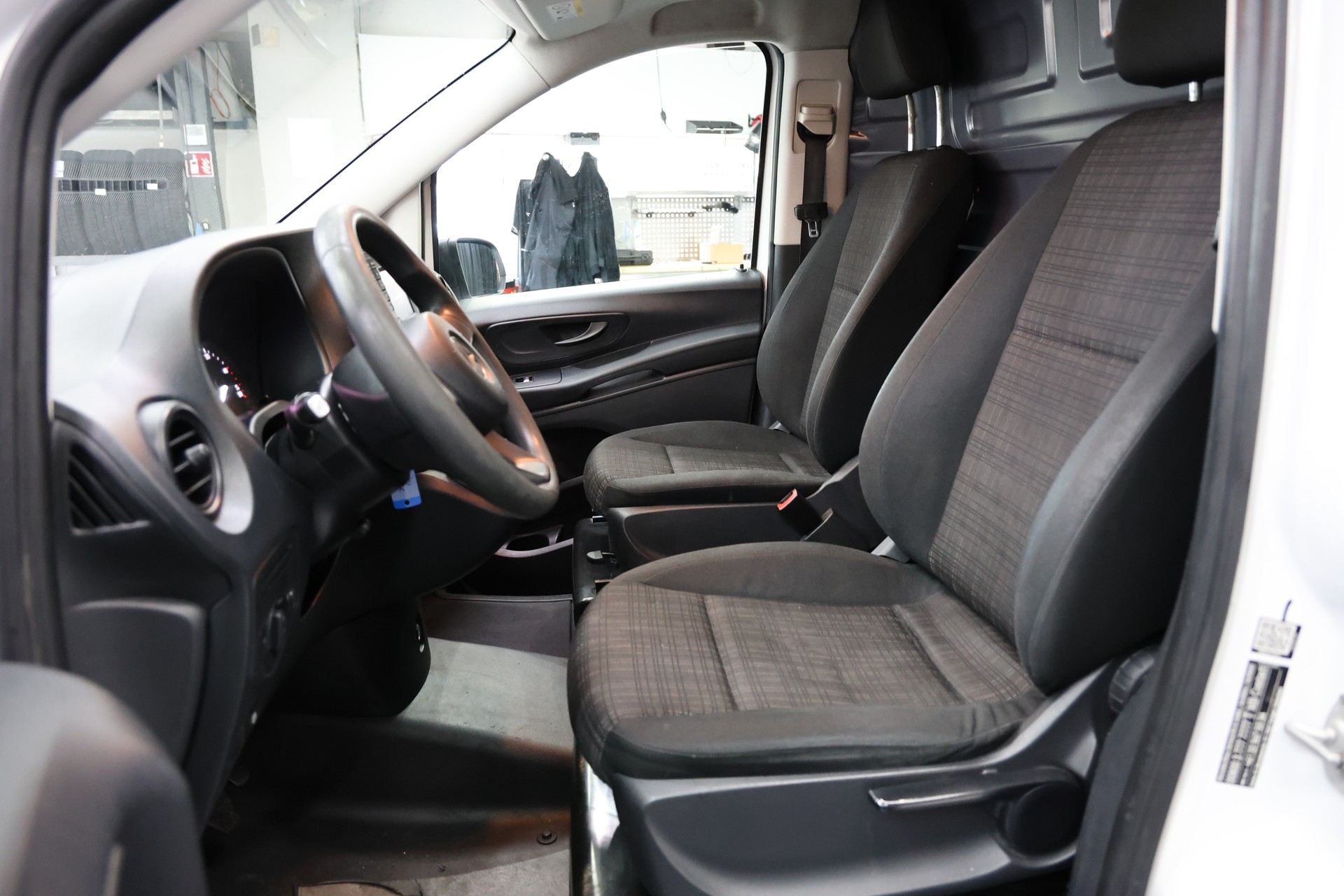MERCEDES-BENZ Vito 111 BlueTEC L Euro 6-image-6