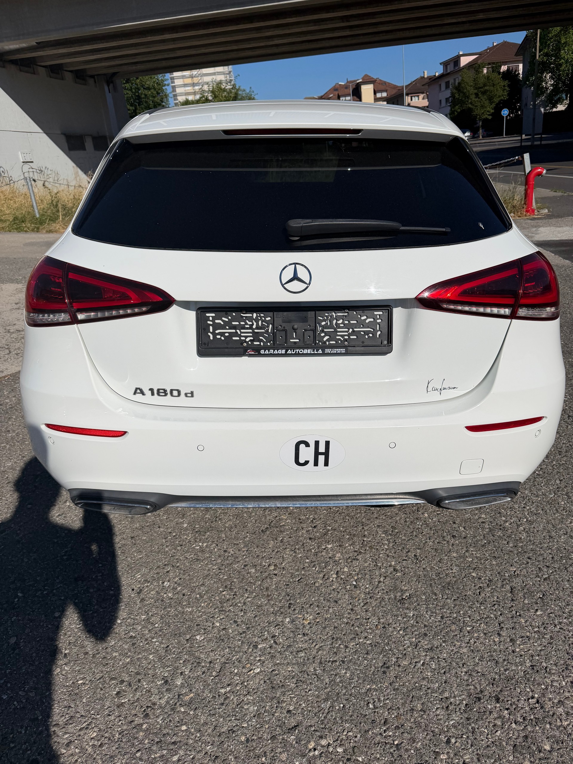 MERCEDES-BENZ A 180 d-image-3