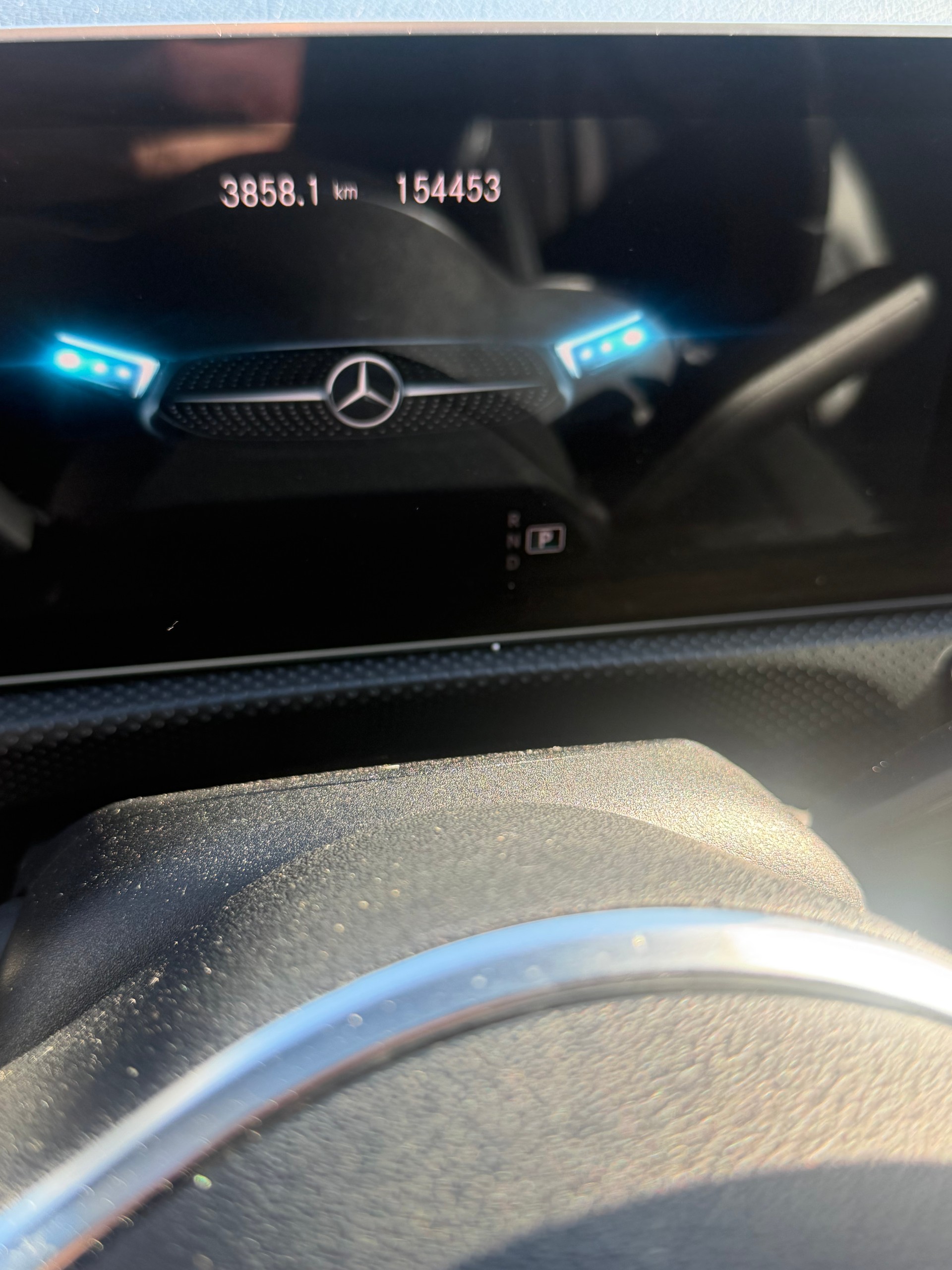 MERCEDES-BENZ A 180 d-image-12