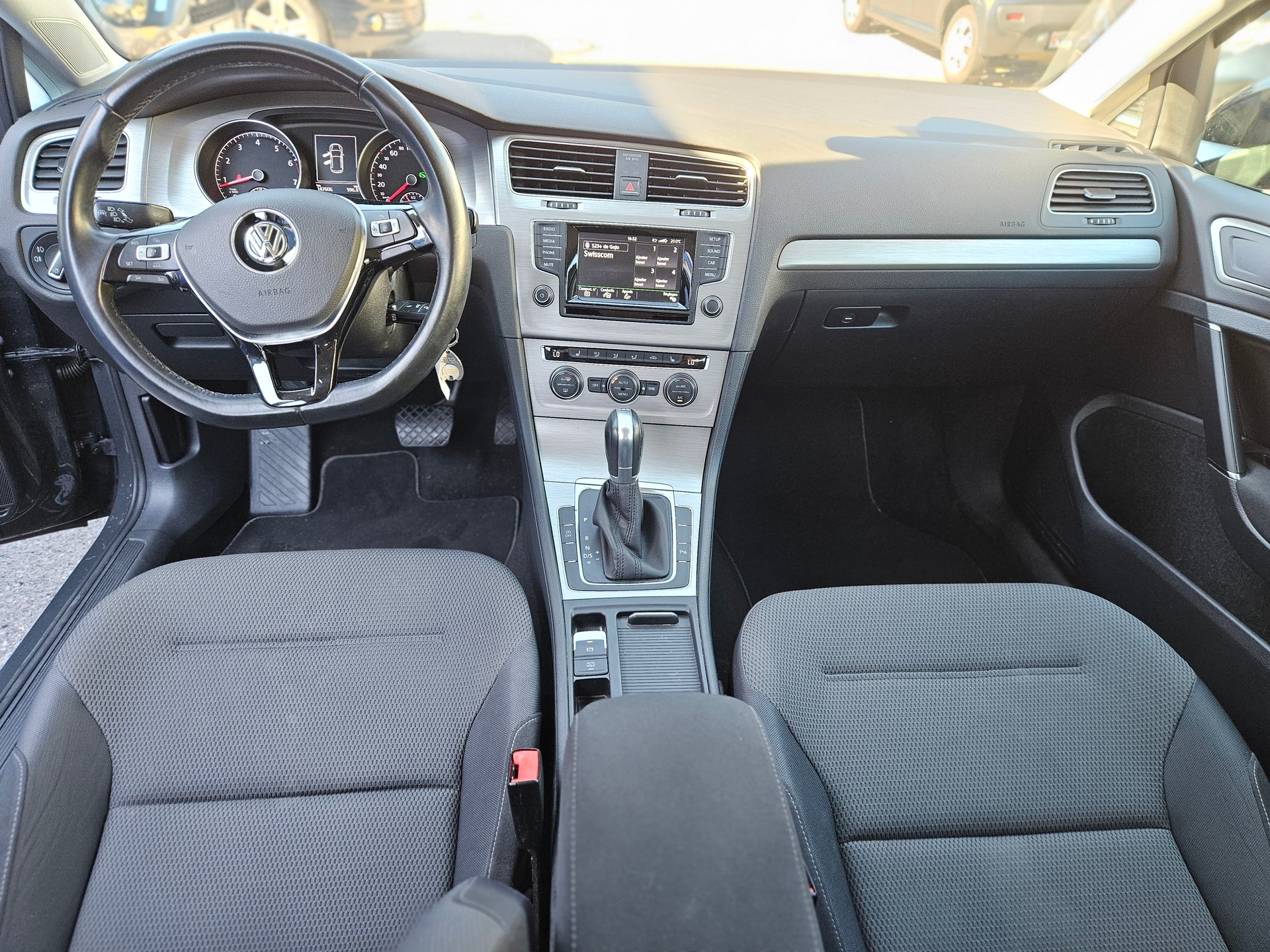 VW Golf 1.4 TSI Comfortline DSG-image-9