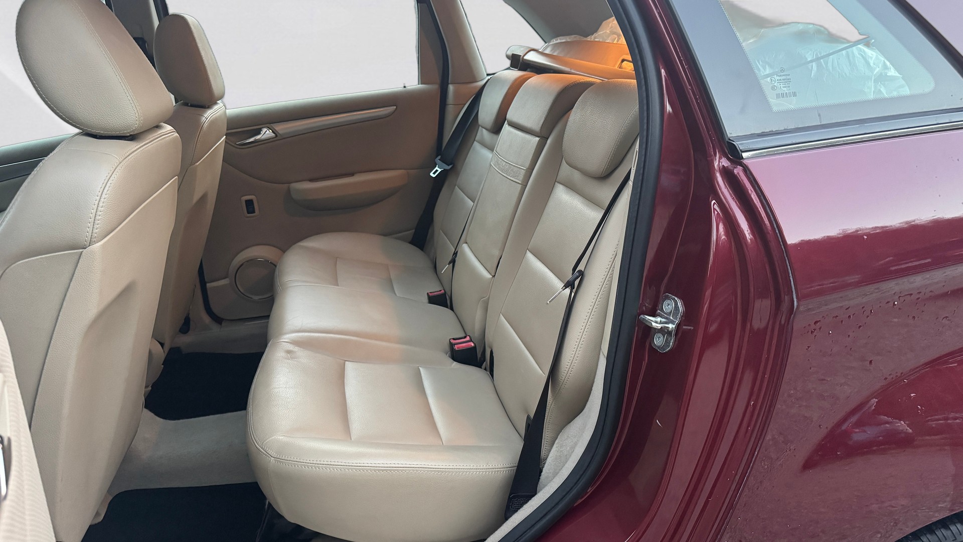MERCEDES-BENZ B 180-image-12