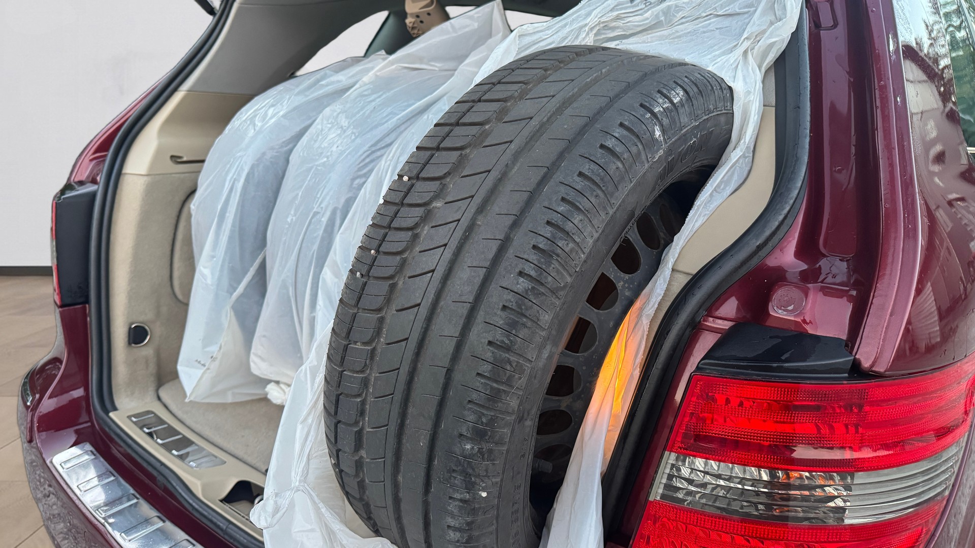 MERCEDES-BENZ B 180-image-8