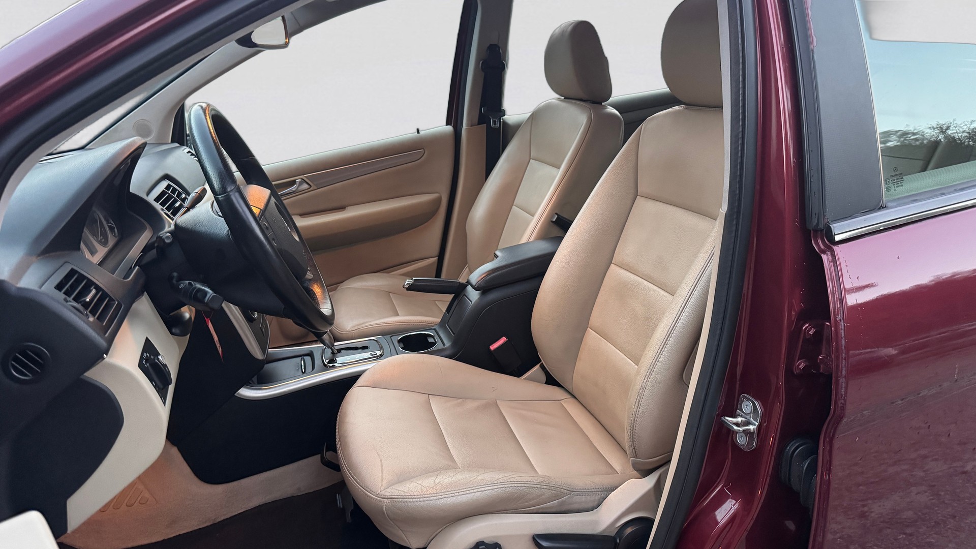 MERCEDES-BENZ B 180-image-17