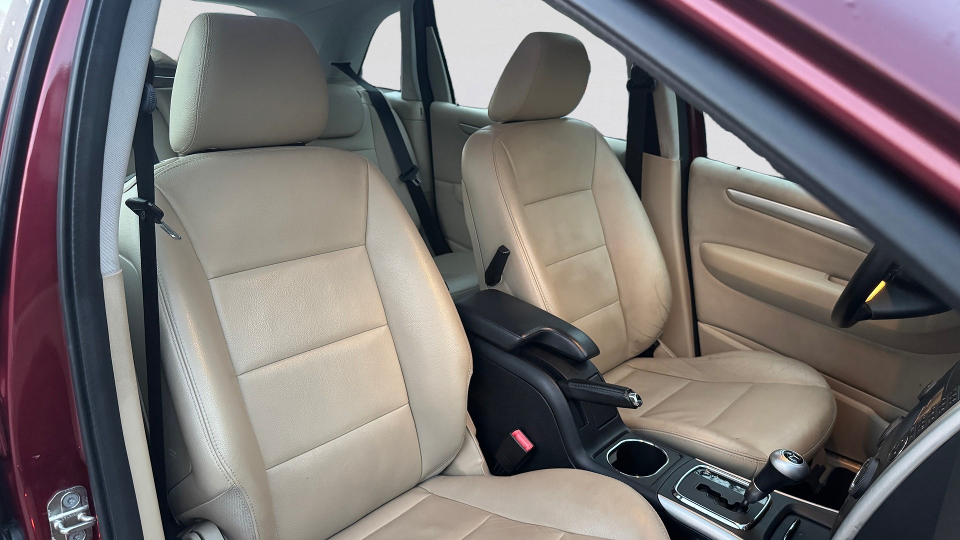MERCEDES-BENZ B 180-image-15