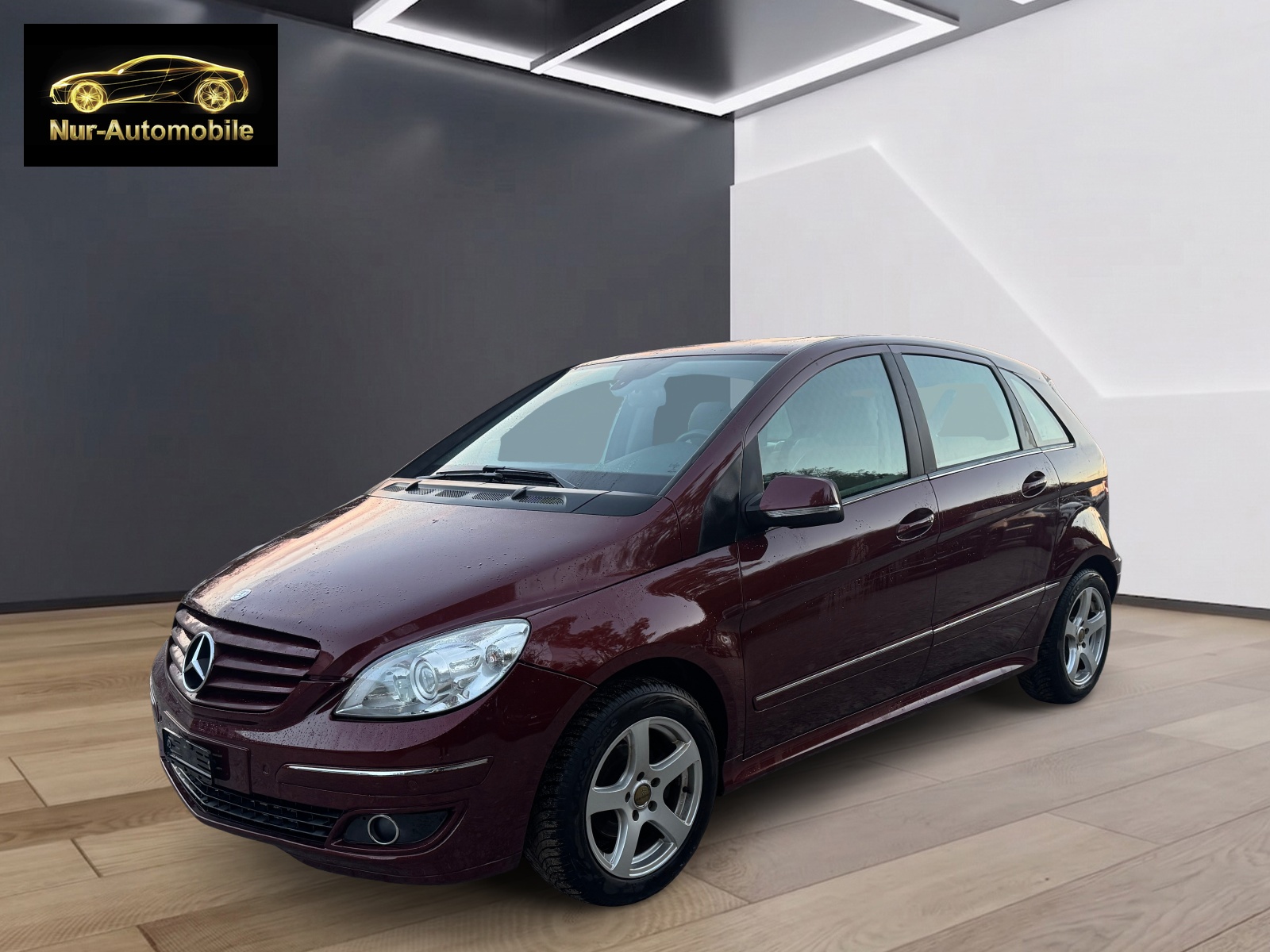 MERCEDES-BENZ B 180-image-0